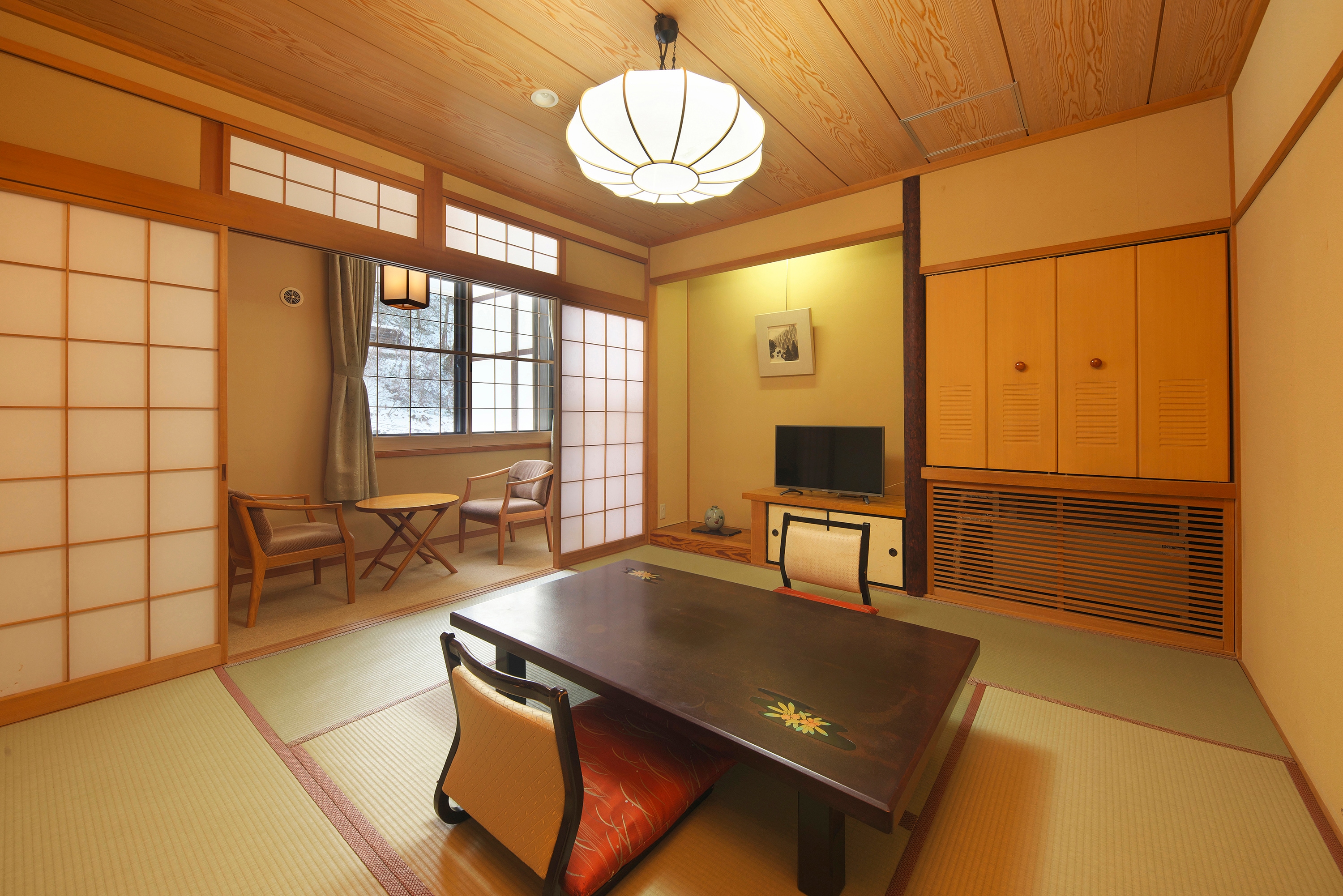 ■ Japanese-style room 8 tatami ■
