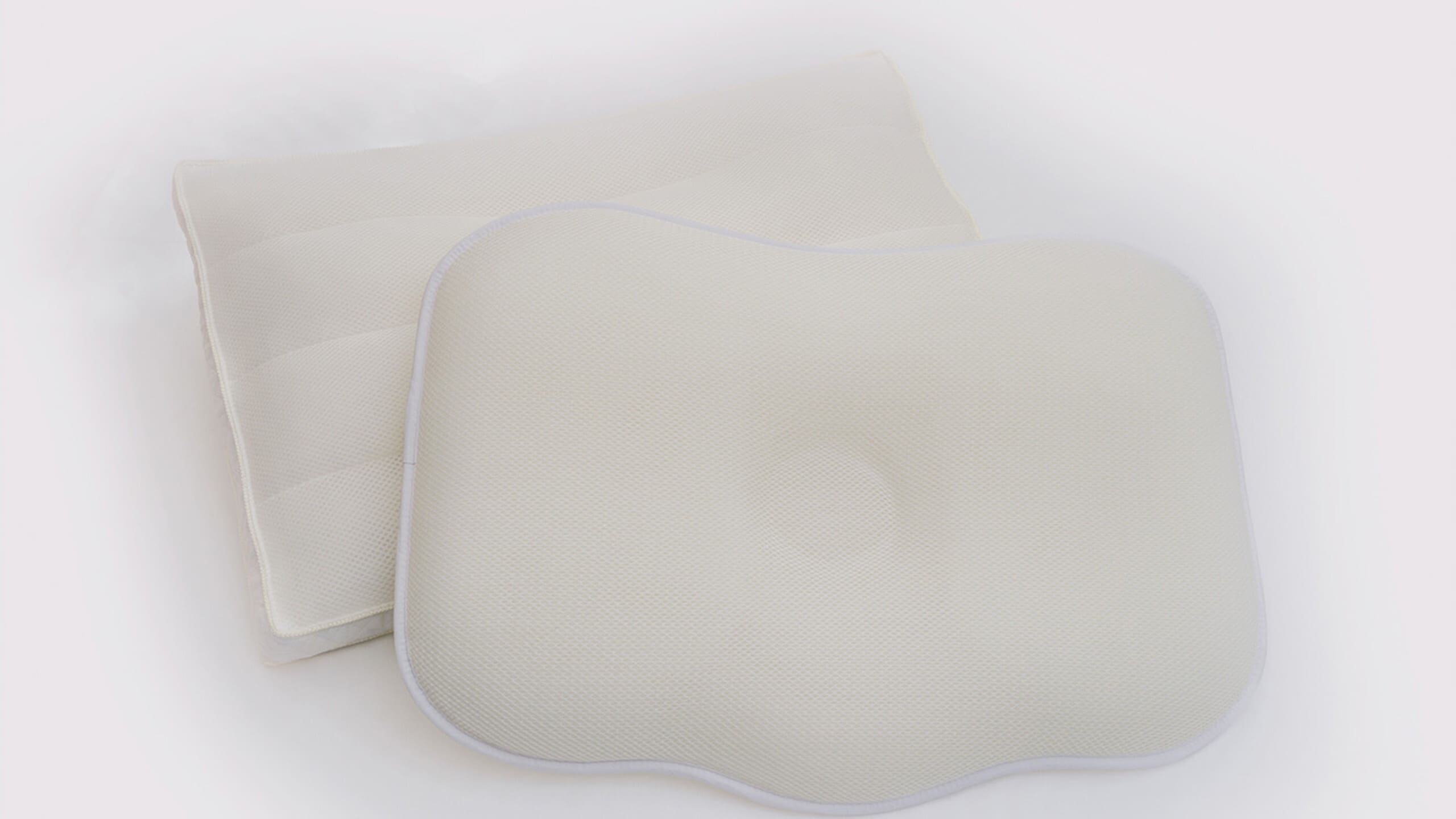 Two types of pillows: “Pride Fit” and “Adjust Fit”