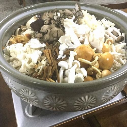 우메야 명물! 버섯 냄비(기간 한정입니다!!)