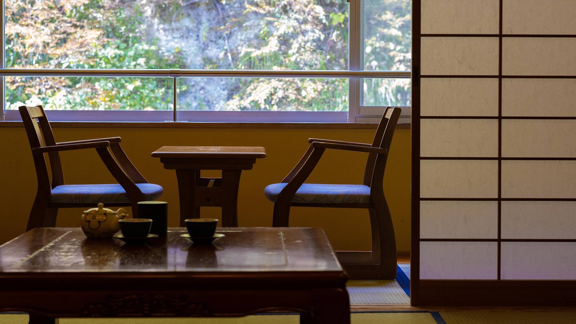 [Example of guest room] South Building guest room & hellip; A pure Japanese-style guest room along a mountain stream. Relax on the tatami mat.