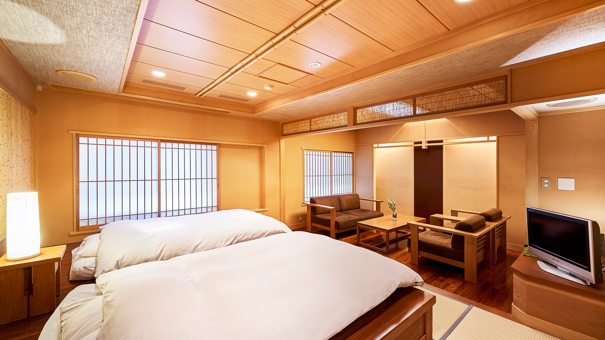≪Special room≫ A room with a tatami bed and a living room