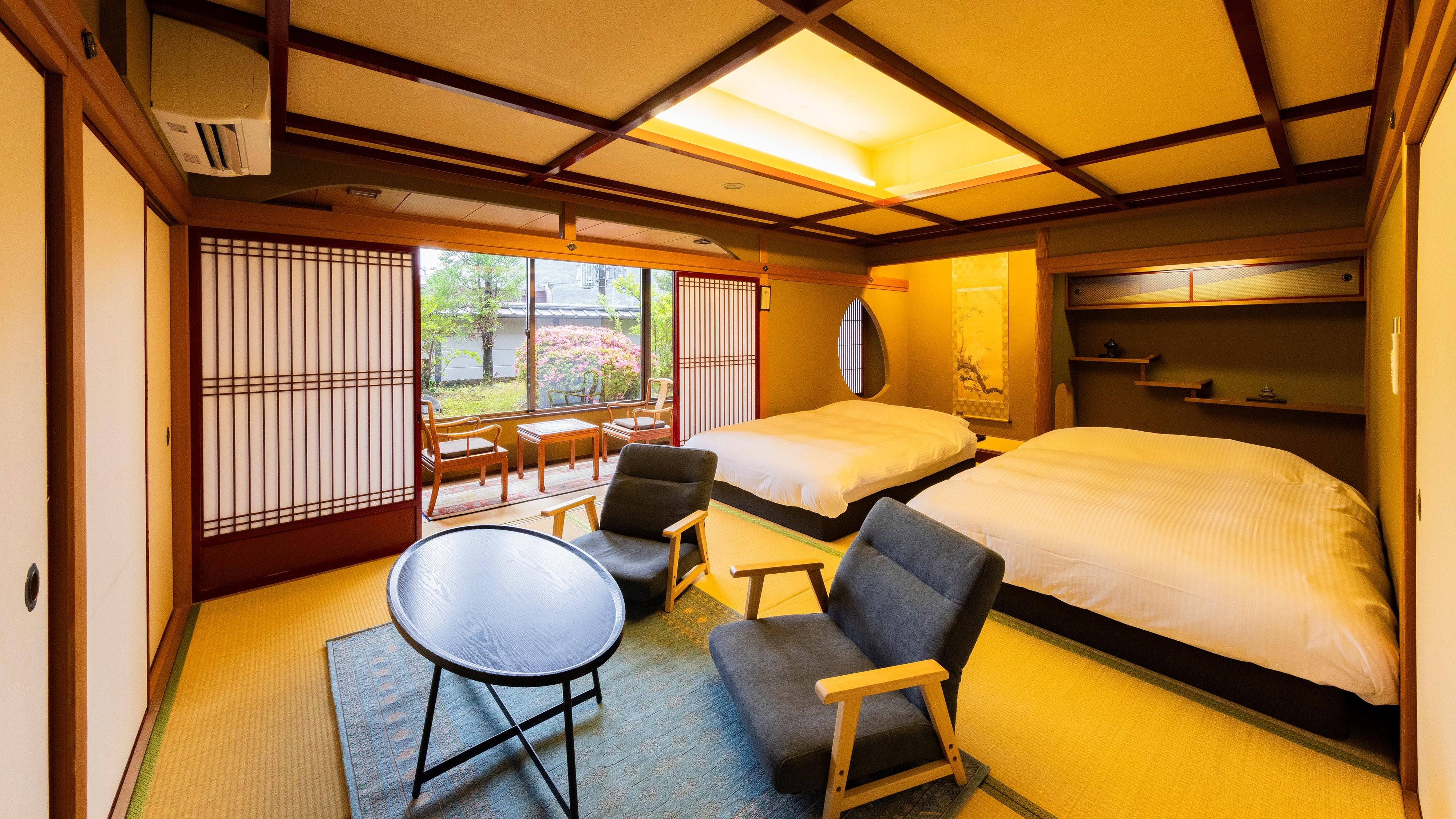 12 tatami double bed_no bath, toilet included