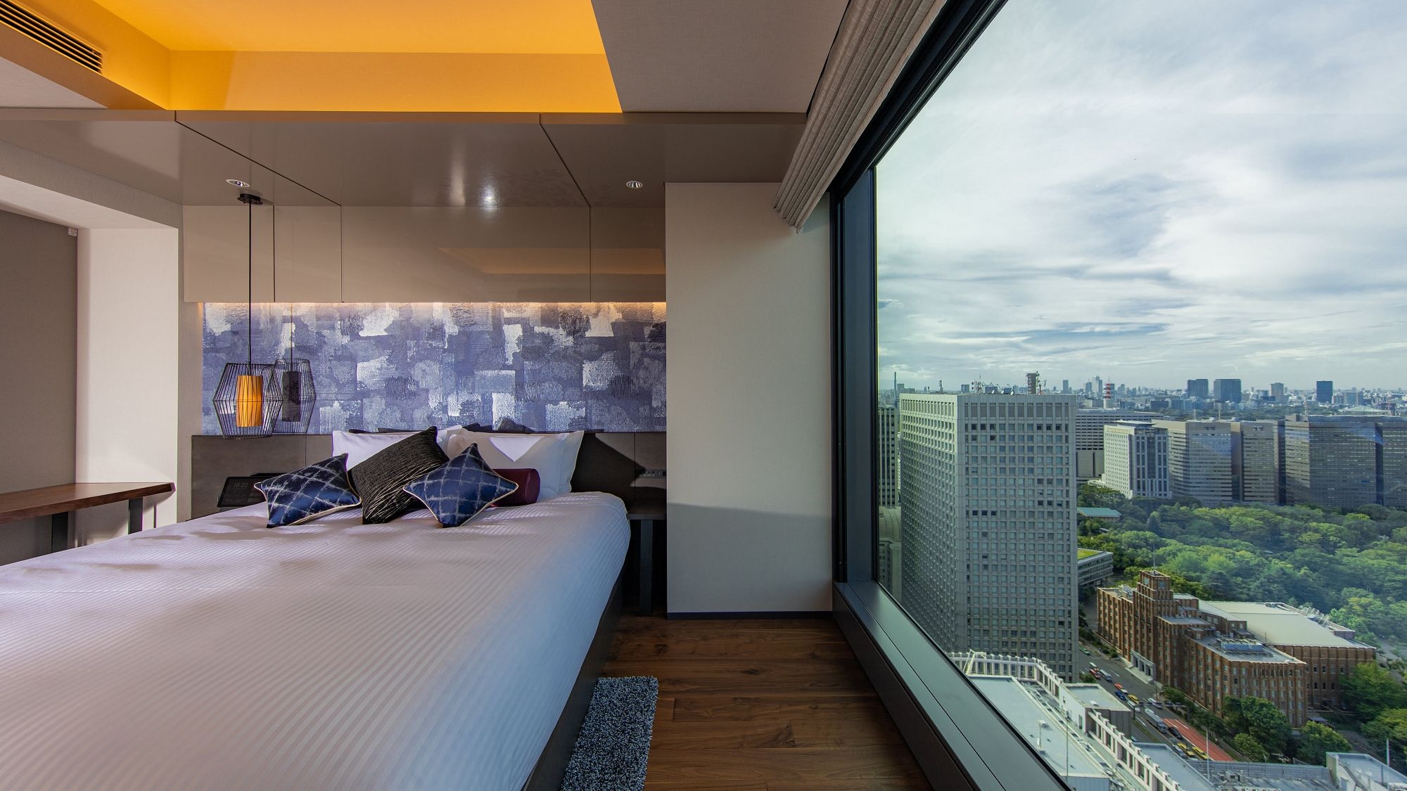 [HIBIYA Suite (King)] Kamar tidur