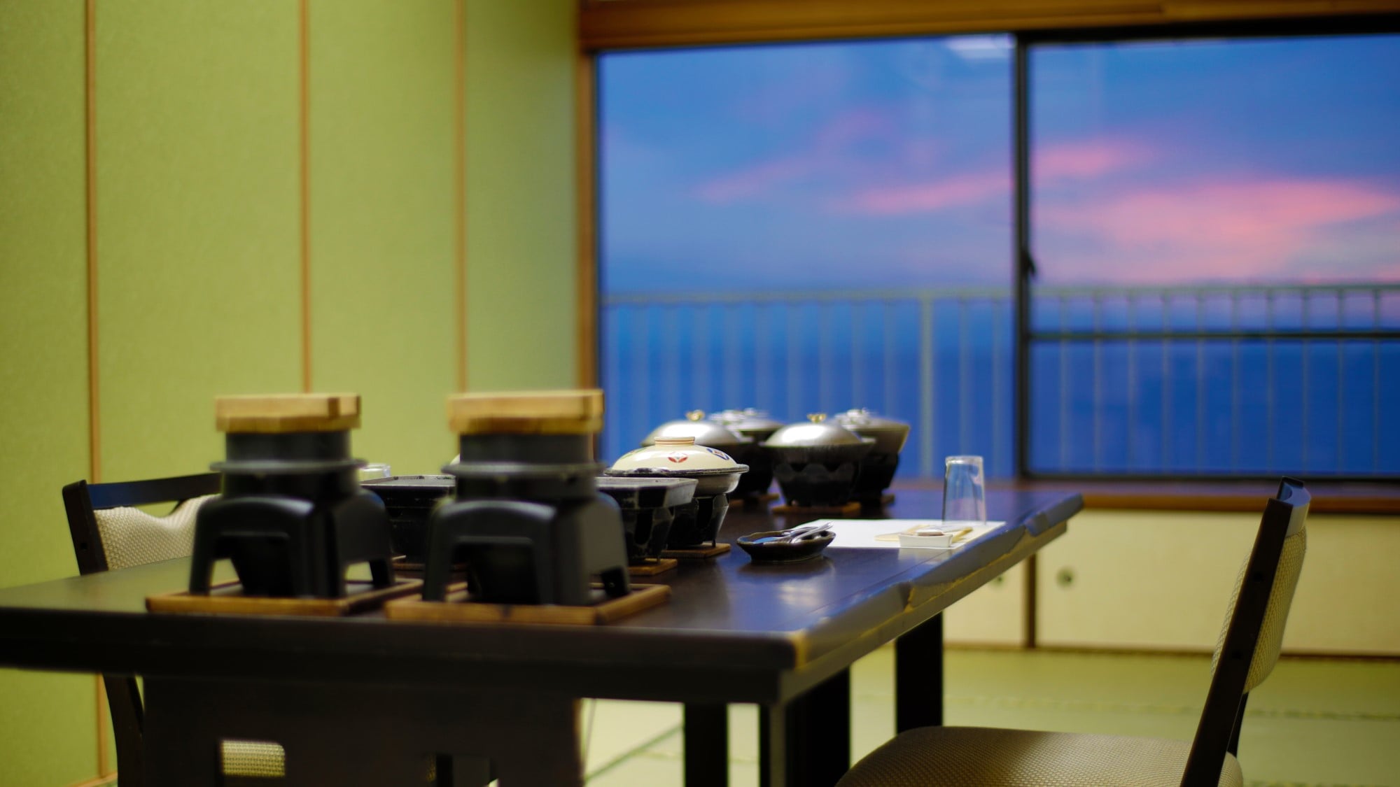 [Restaurant (private room)] A private room where you can enjoy your own space.