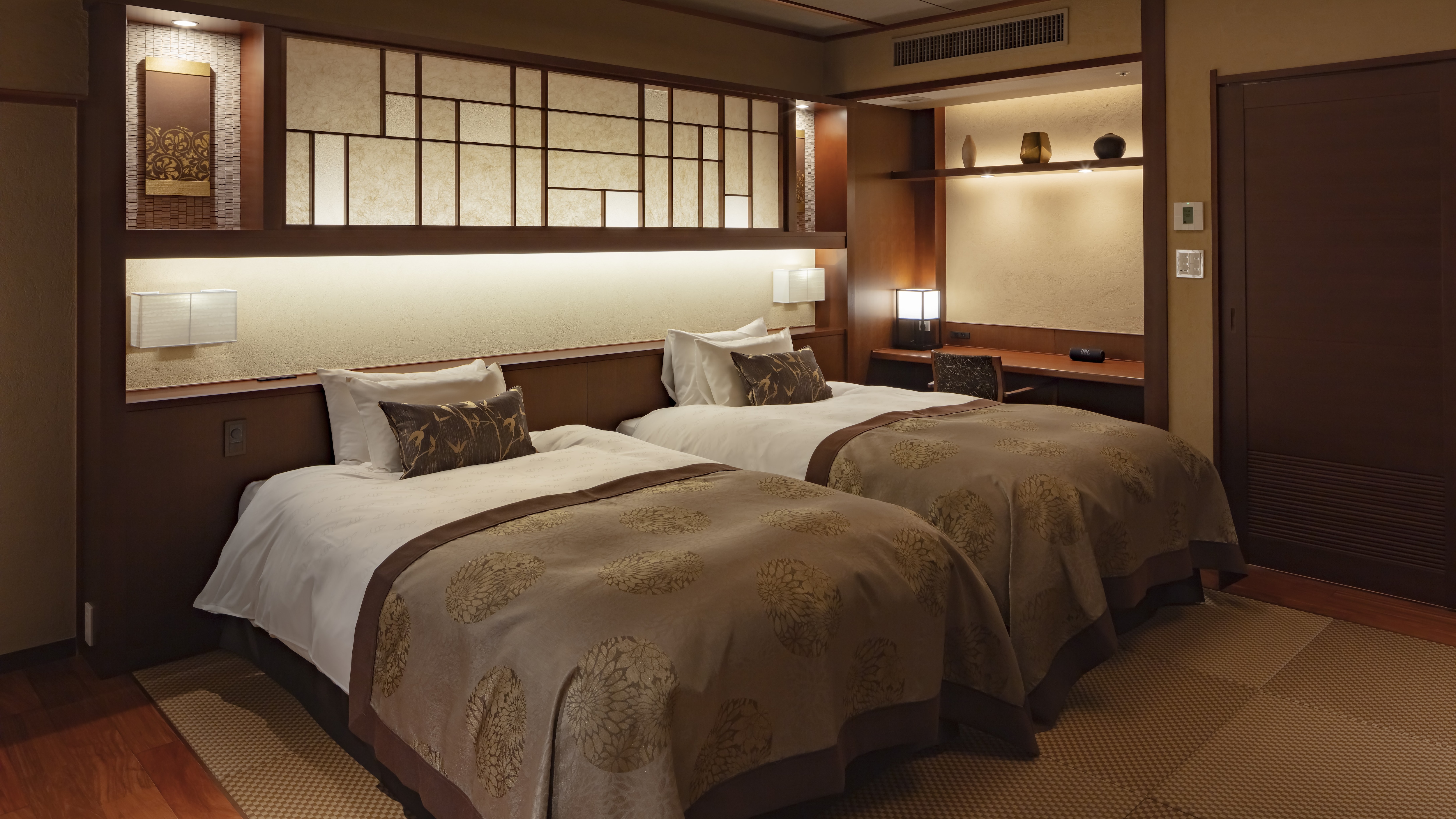Akebono Premium