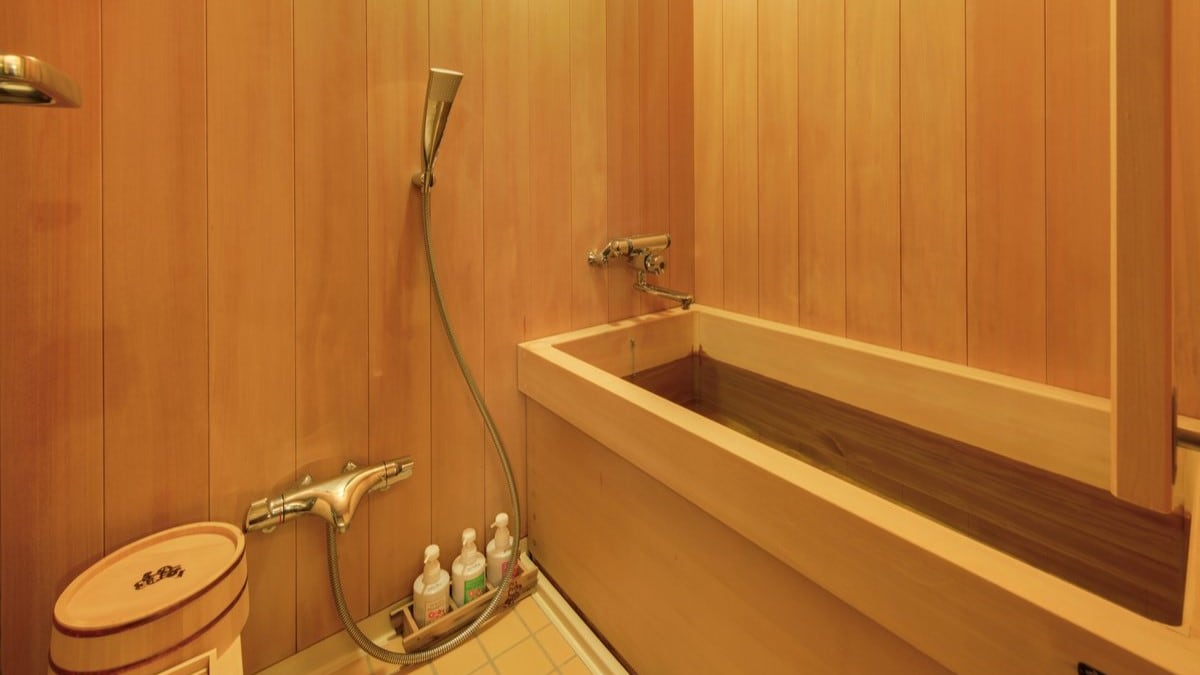 [Standard Room | D] Cypress indoor bath *This is not a hot spring
