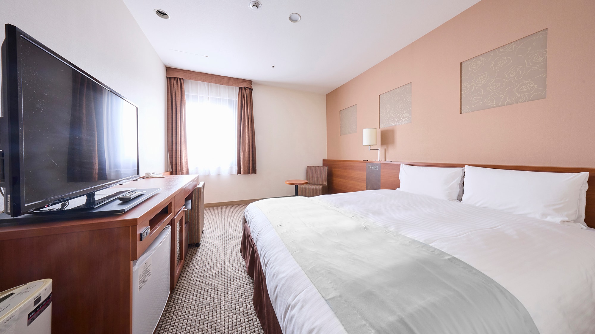 【雙人房】寬敞19平方米，床寬140厘米，最多可容納2人