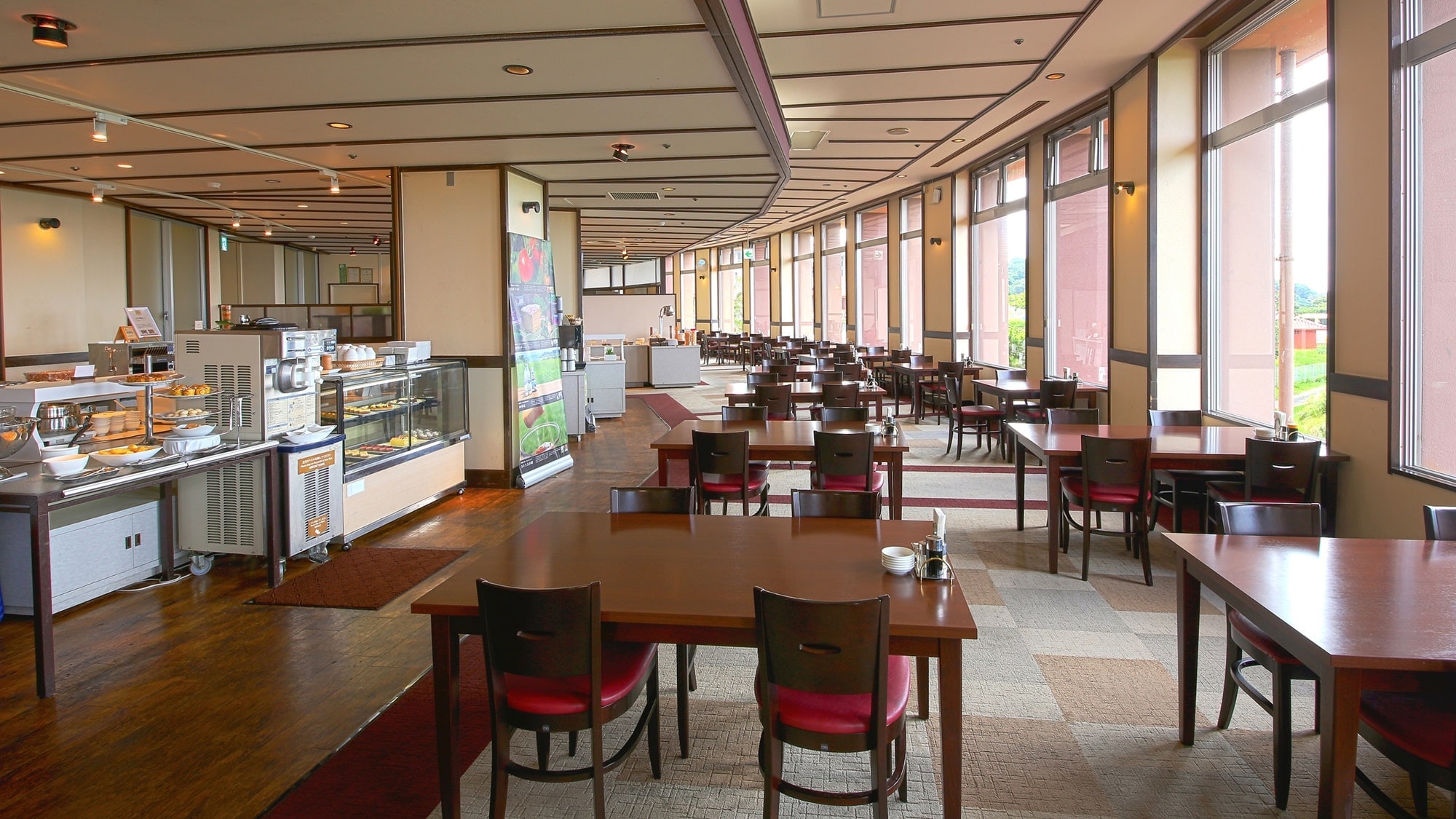 Restaurant with panoramic ocean view