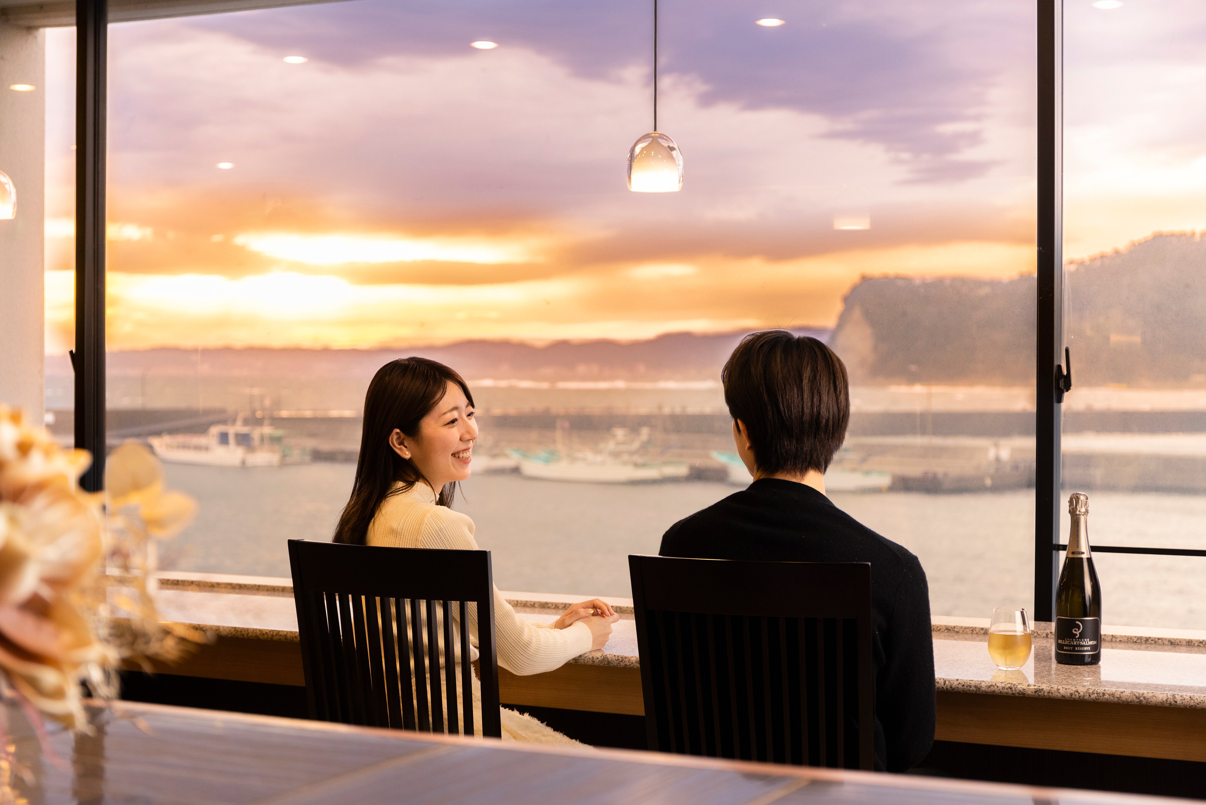 Enjoy some lounge time while watching the sunset. *Limited to guests staying in rooms with lounge service