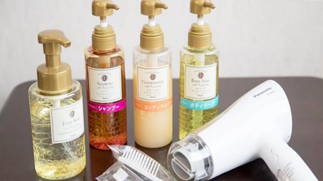 房間設施。大堂还设有洗发吧，您可以在那里尝试自己喜欢的洗发水。