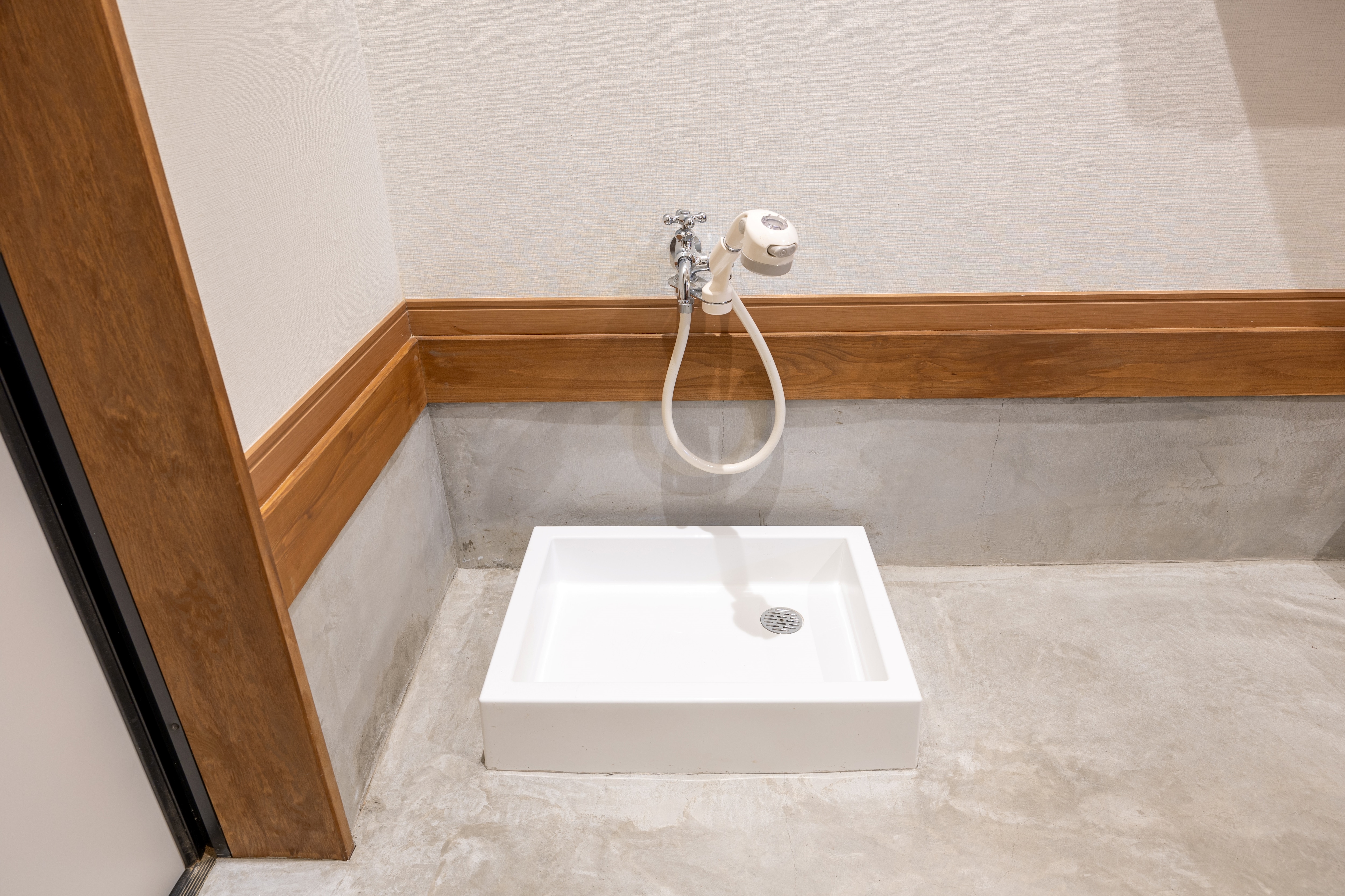 Pet foot washing area Konpira Machiya Maru [New building]