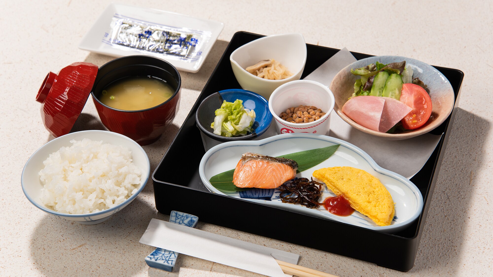 * [早餐]我们将准备一顿均衡的日本料理。
