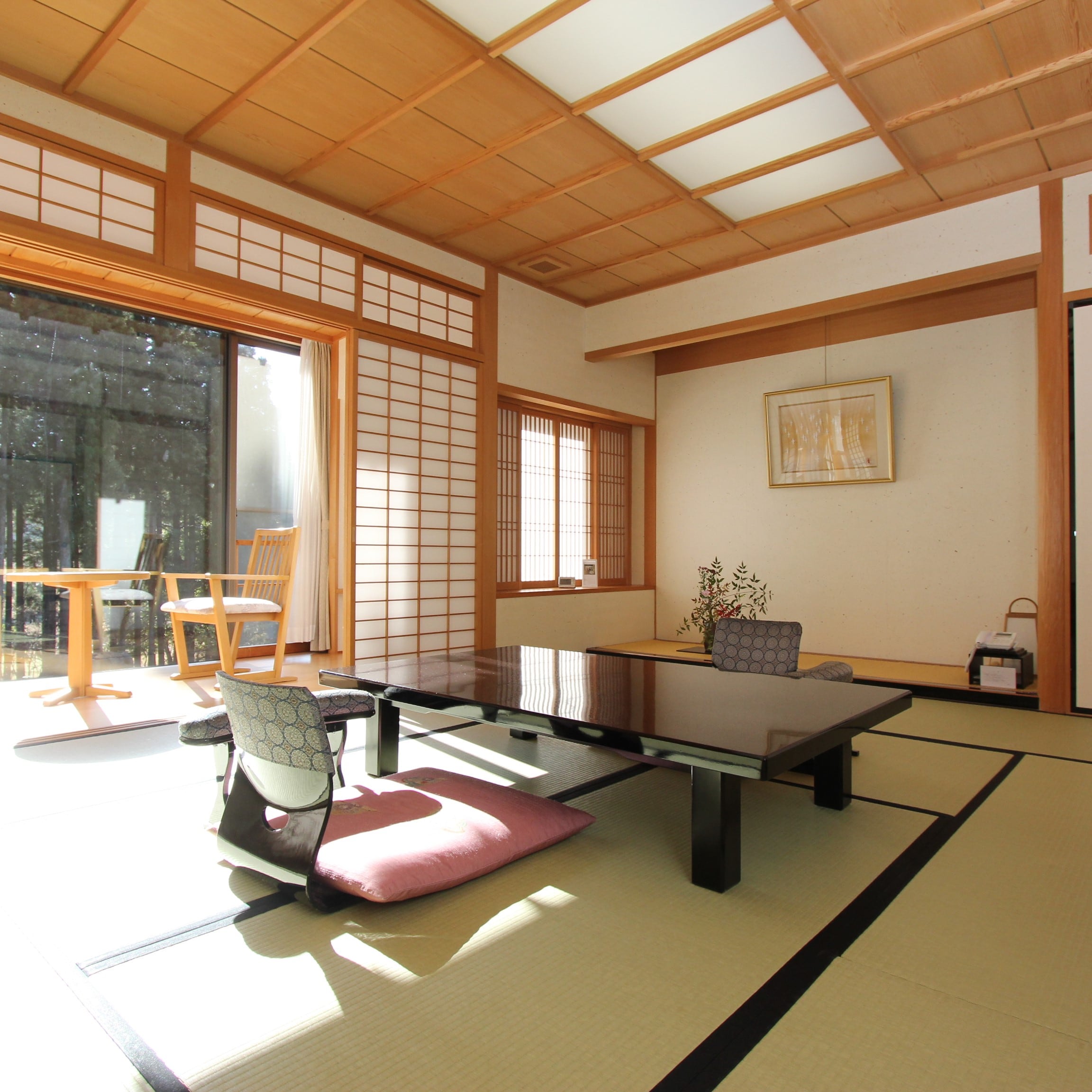 An example of a guest room by Yagakuji