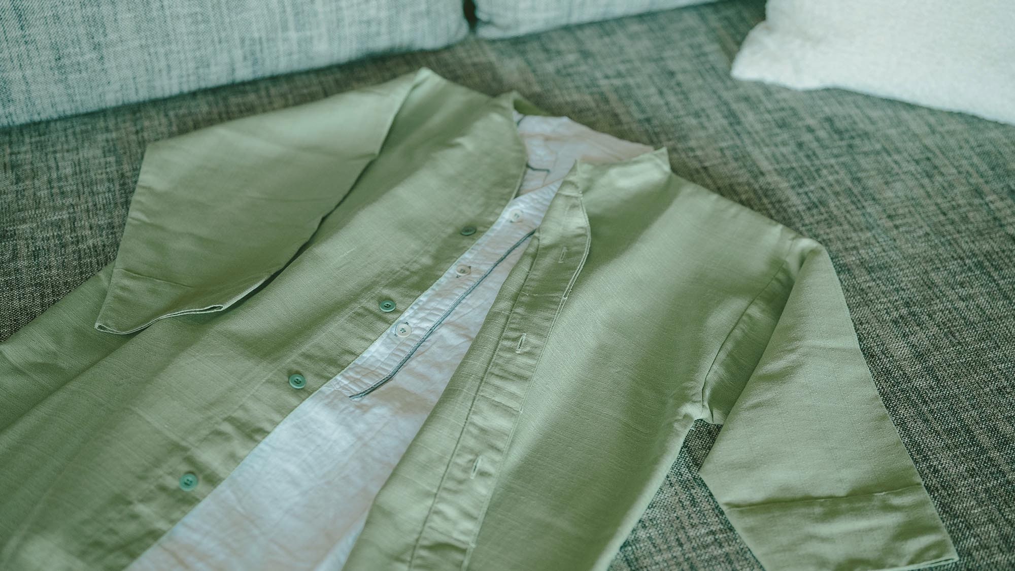 [Main Building] Put on the original loungewear over your pajamas and take a stroll through the garden.