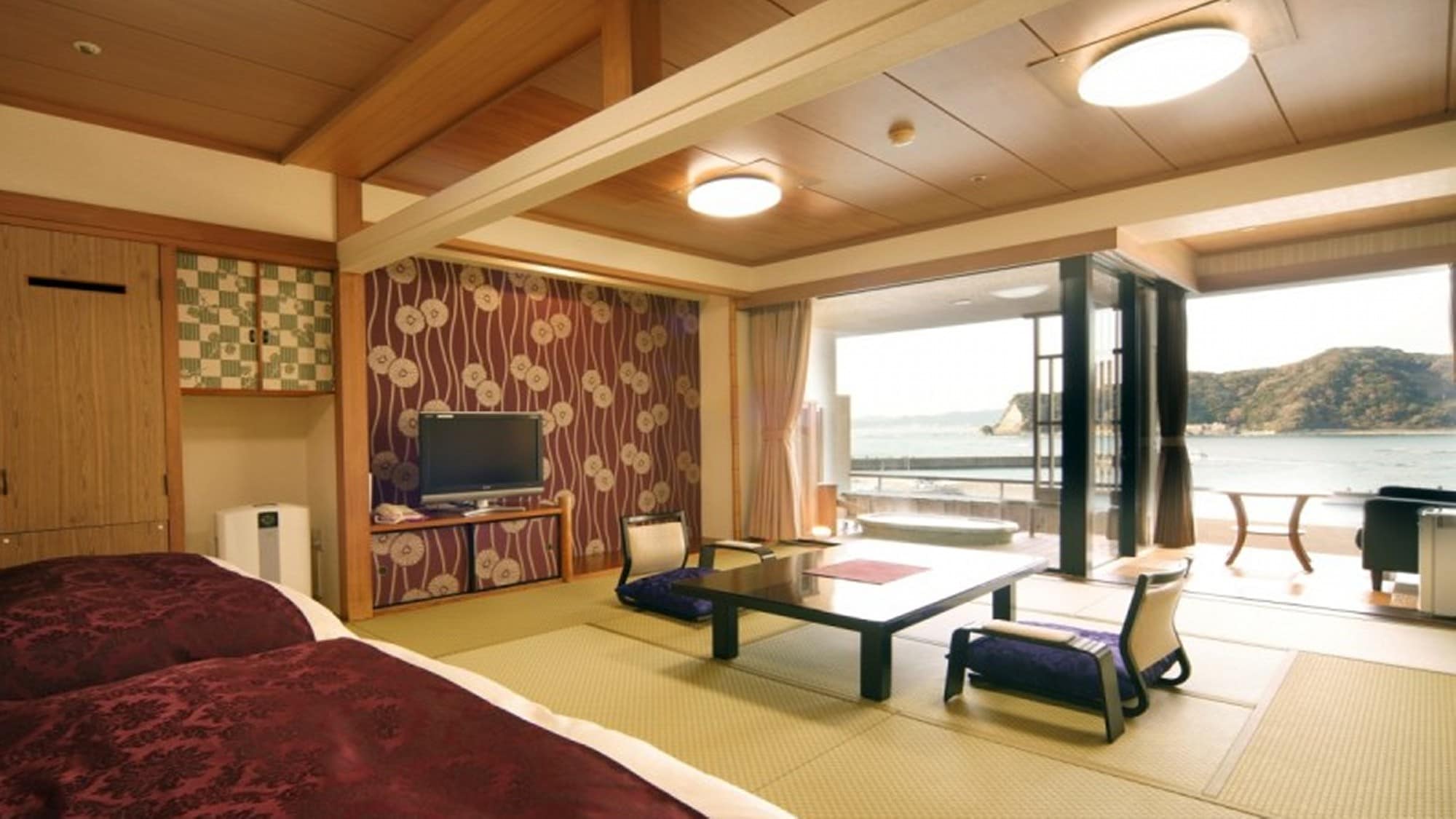 日式房間/帶露天浴池的特別房間（10張榻榻米+雙床） <海景> 帶露天浴池的客房，您可以感受到日式房間的舒適感