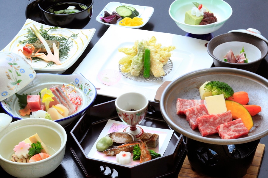ตัวอย่างอาหารจานพิเศษ kaiseki meal