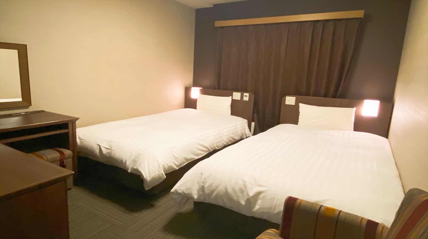 ◆ Twin 18.8㎡ Serta bed (1250 & times; 1950 2) Non-smoking / Smoking