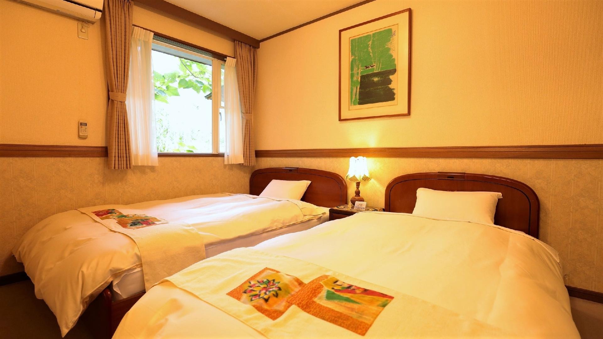 [Kamar T] Kamar Tidur: Tipe Twin