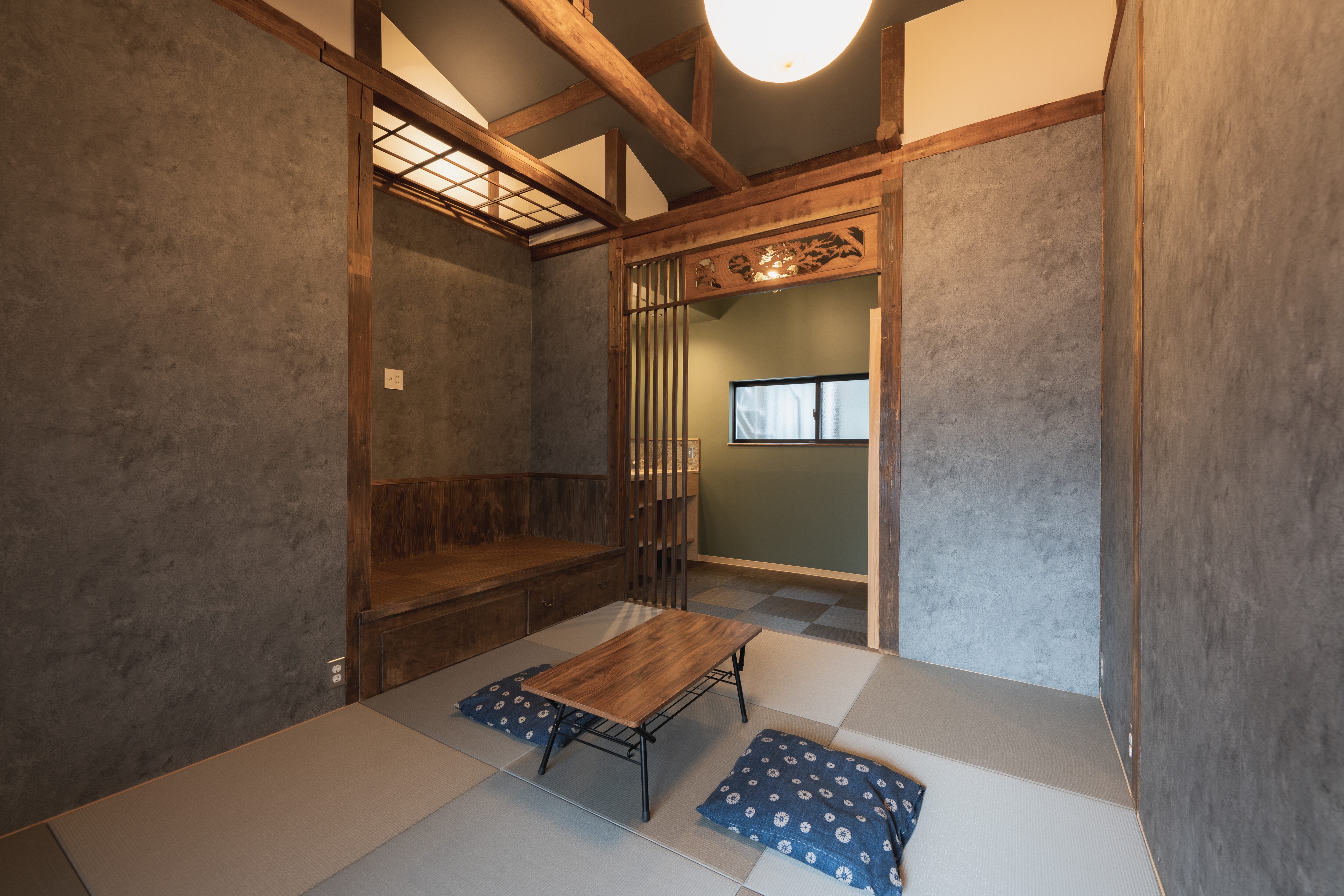 Japanese-style room