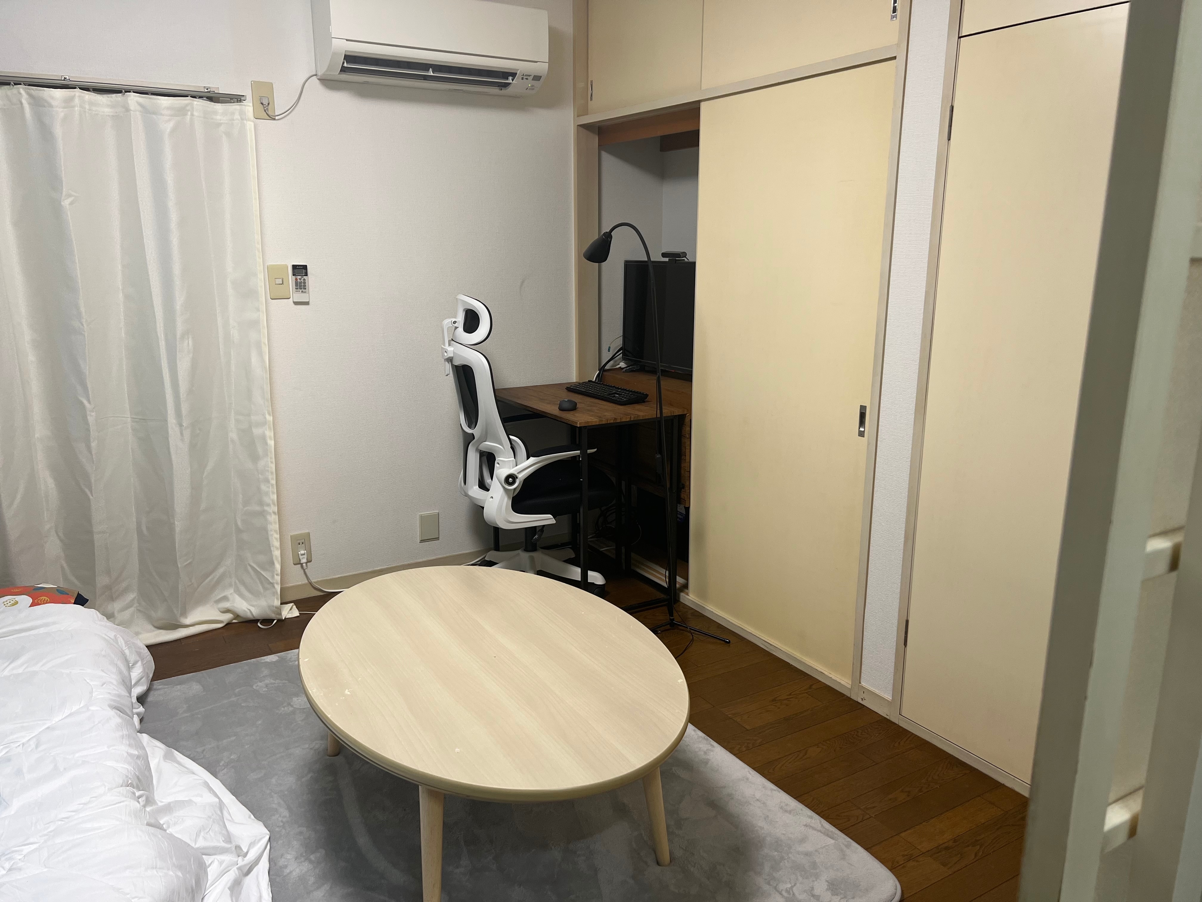 indoor 4