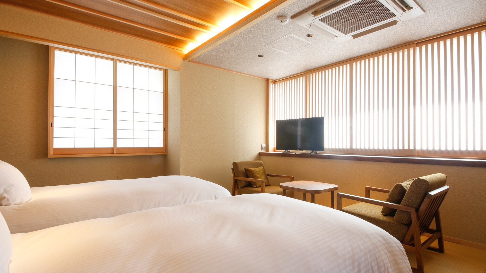 日式轉角房，配備 B 型床（36 平方公尺）