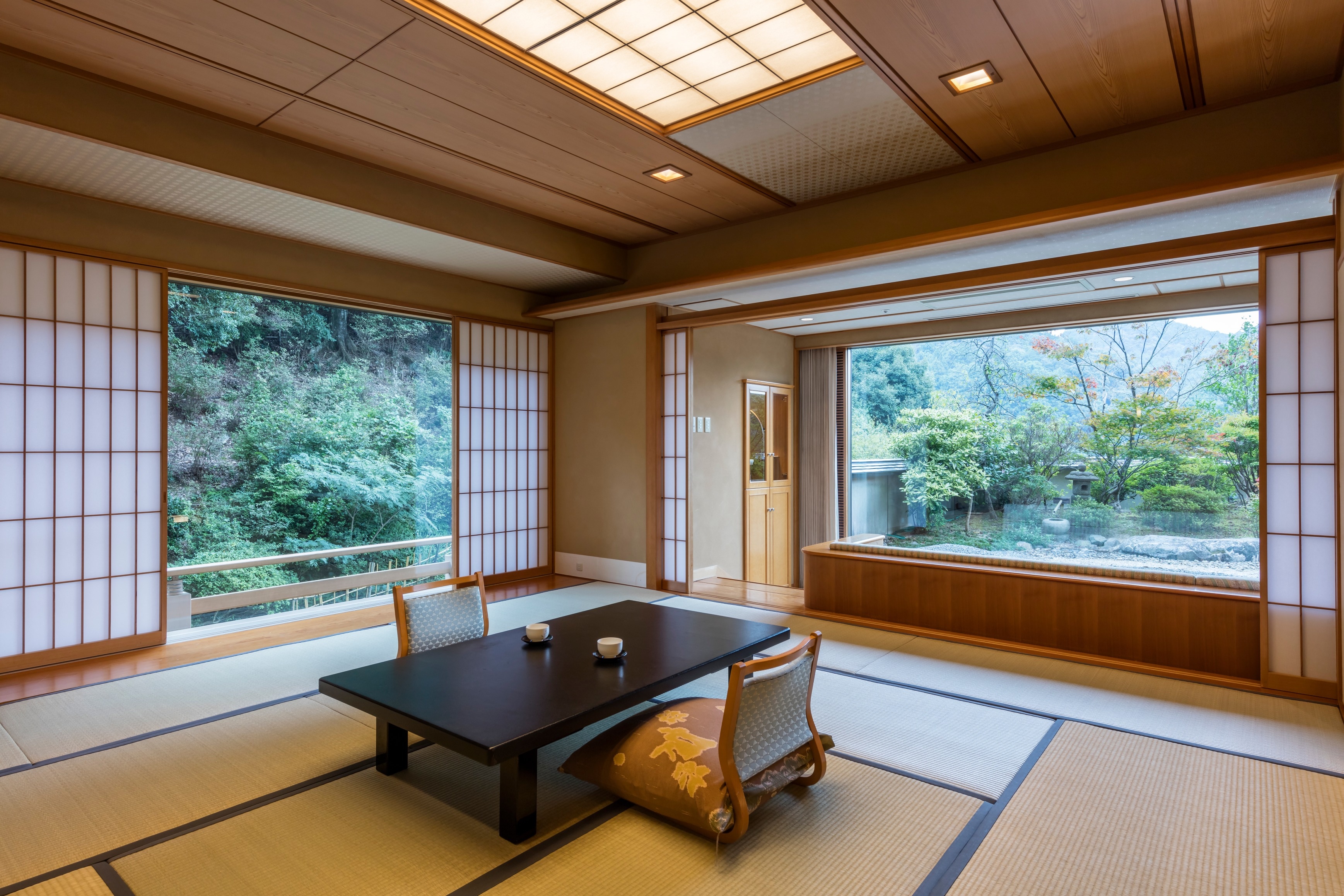 Fuyo Deluxe Japanese-style room/15 tatami mats with jacuzzi