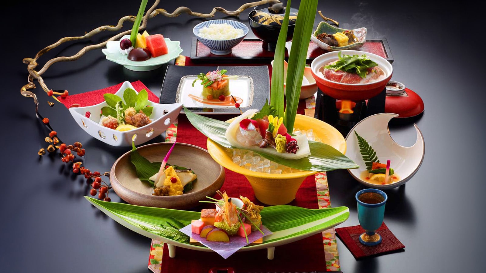 [Jutei's Basic Kaiseki Course] Our proud young head chef, who won the "Minister of Land, Infrastructure, Transport and Tourism Award", shows off his skills in this "elegant cuisine" course.