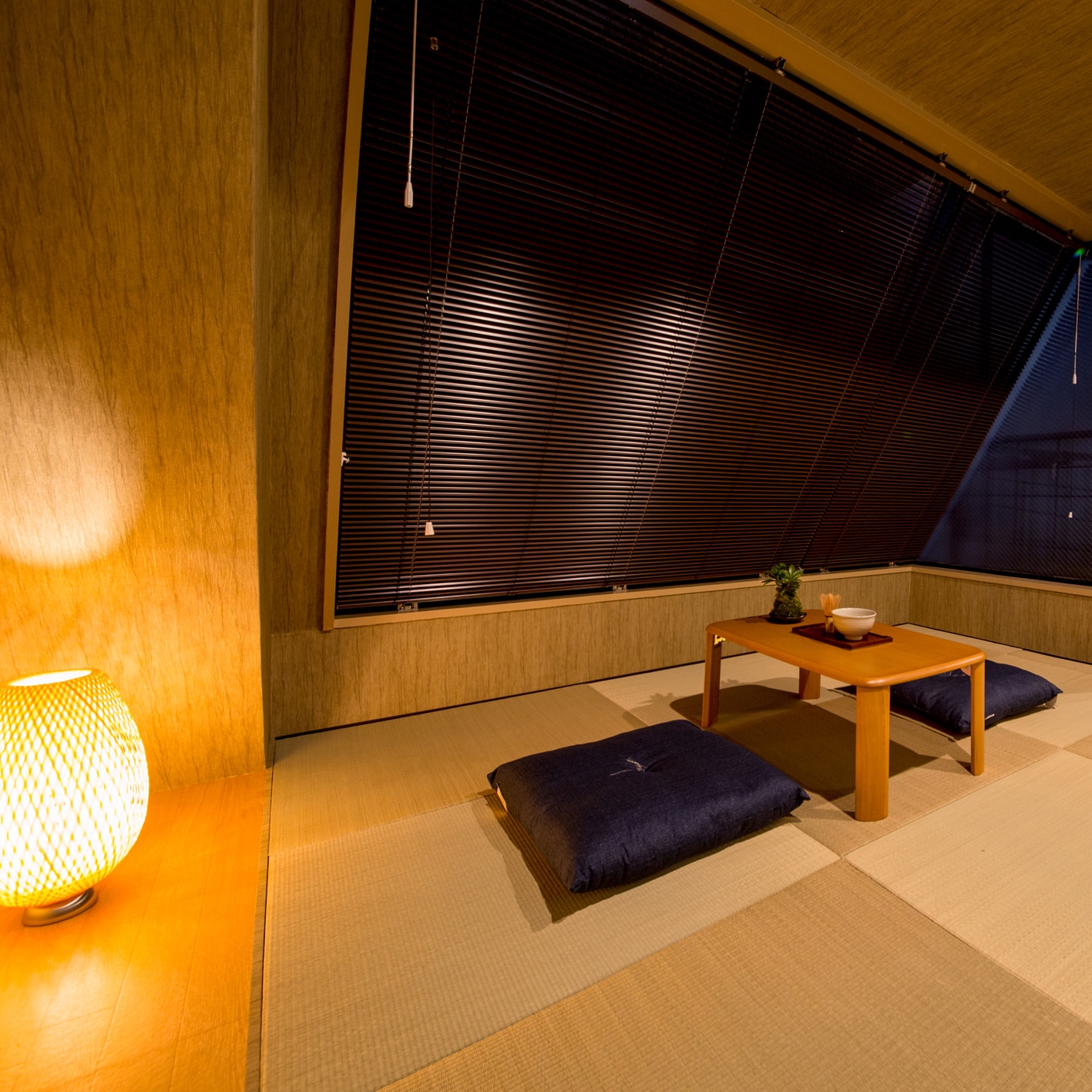 Japanese-style room