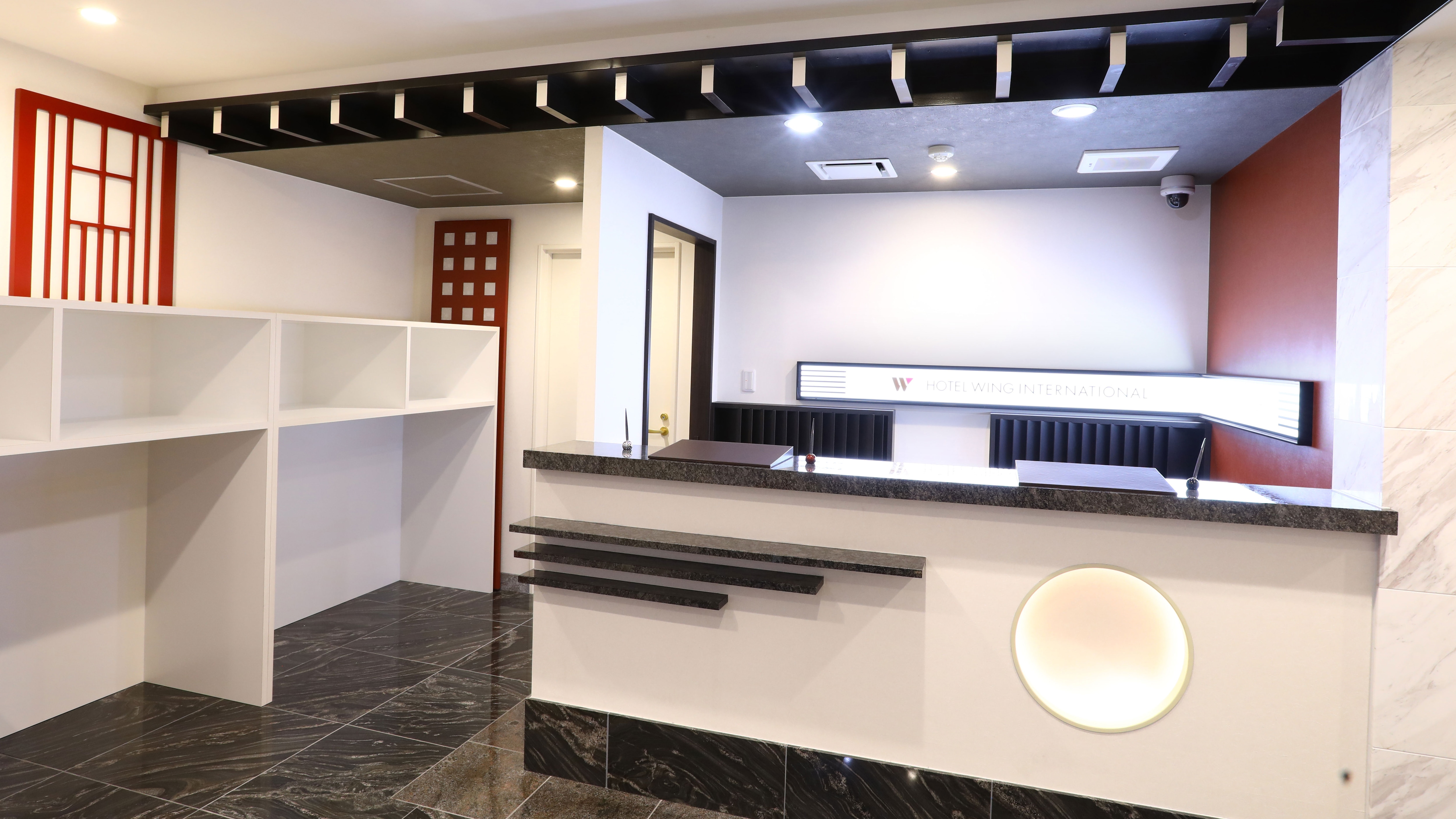 หน้าโรงแรม