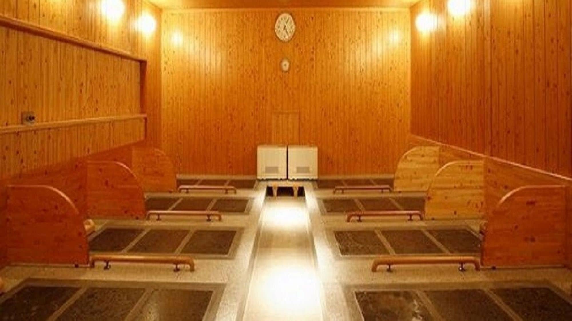 Bedrock bath (female guests only)