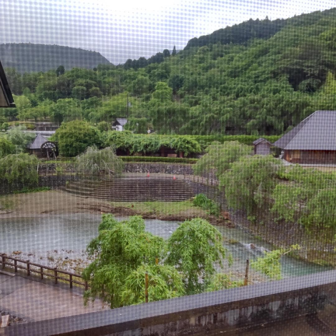 神山温泉.jpg