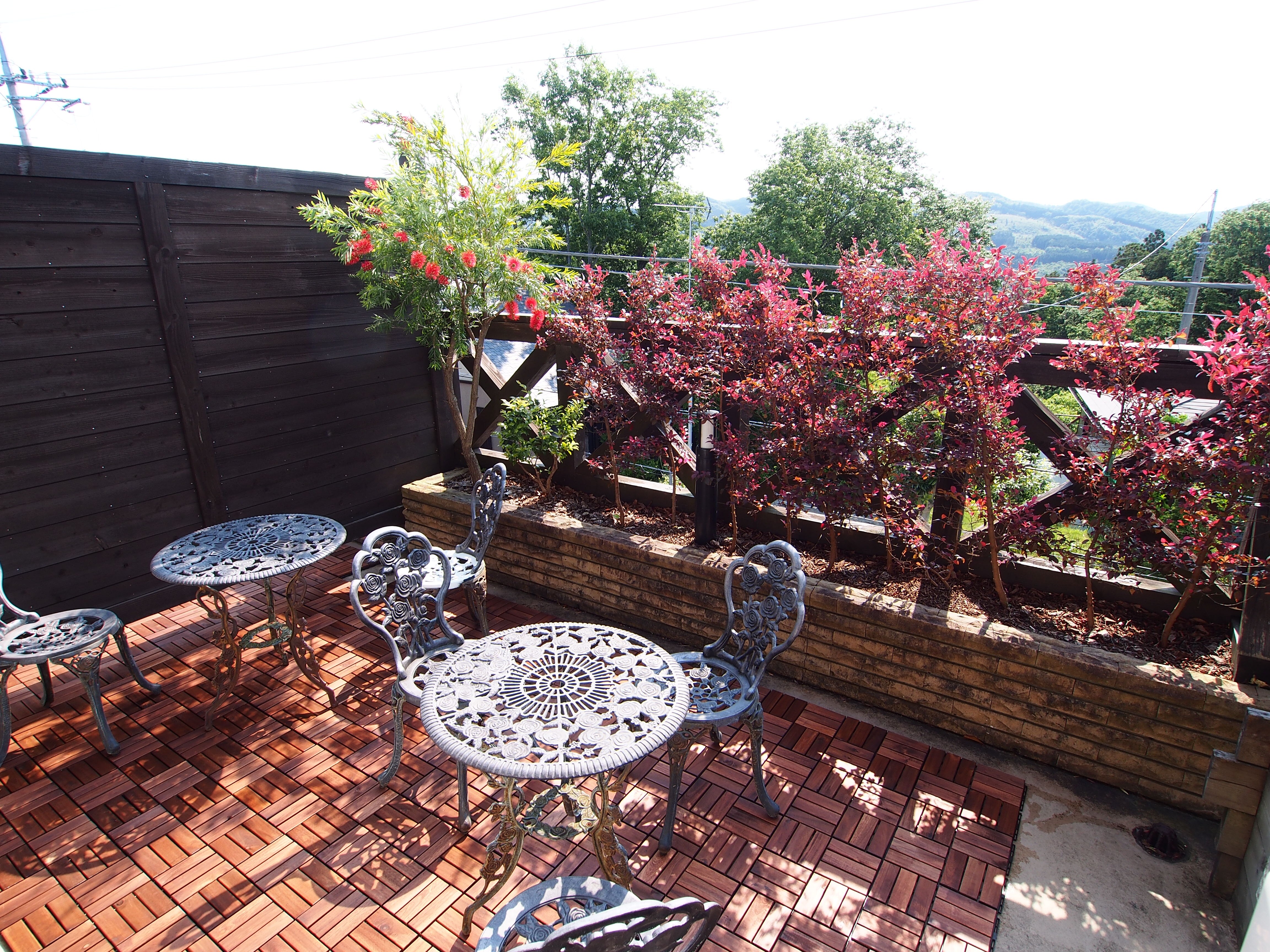 60㎡ (2nd floor guest room) Private open-air bath for 2-5 people Wooden deck terrace