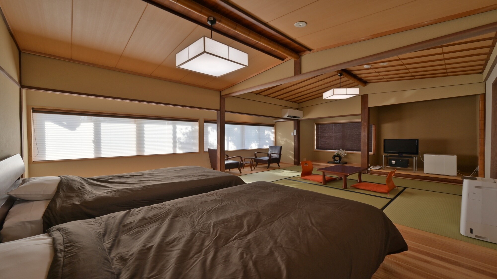 Akane's Room is an attractive Japanese modern space. It is a relaxing space with warmth and calm.
