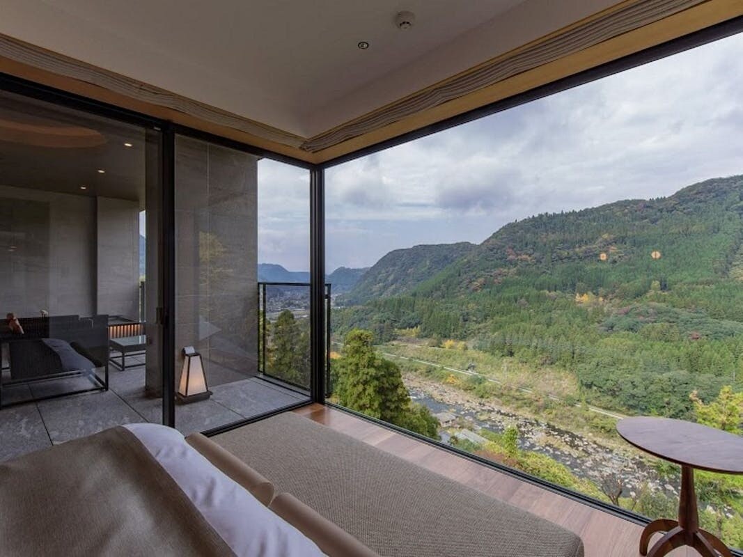 [Onsen open-air bath, villa, Japanese and Western rooms] (suite) [No smoking]