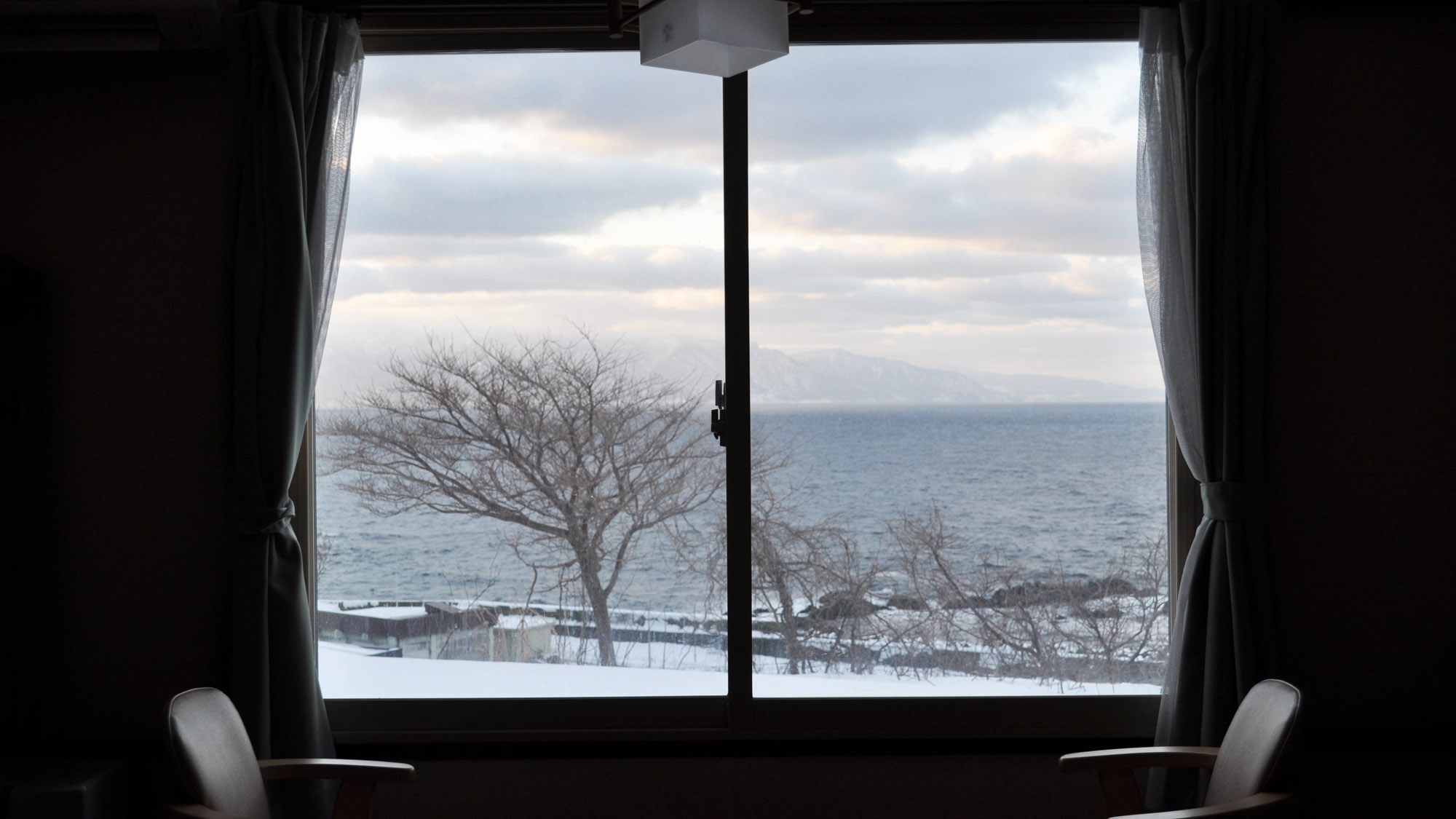 [Room 8 tatami mats] All rooms overlook the sea
