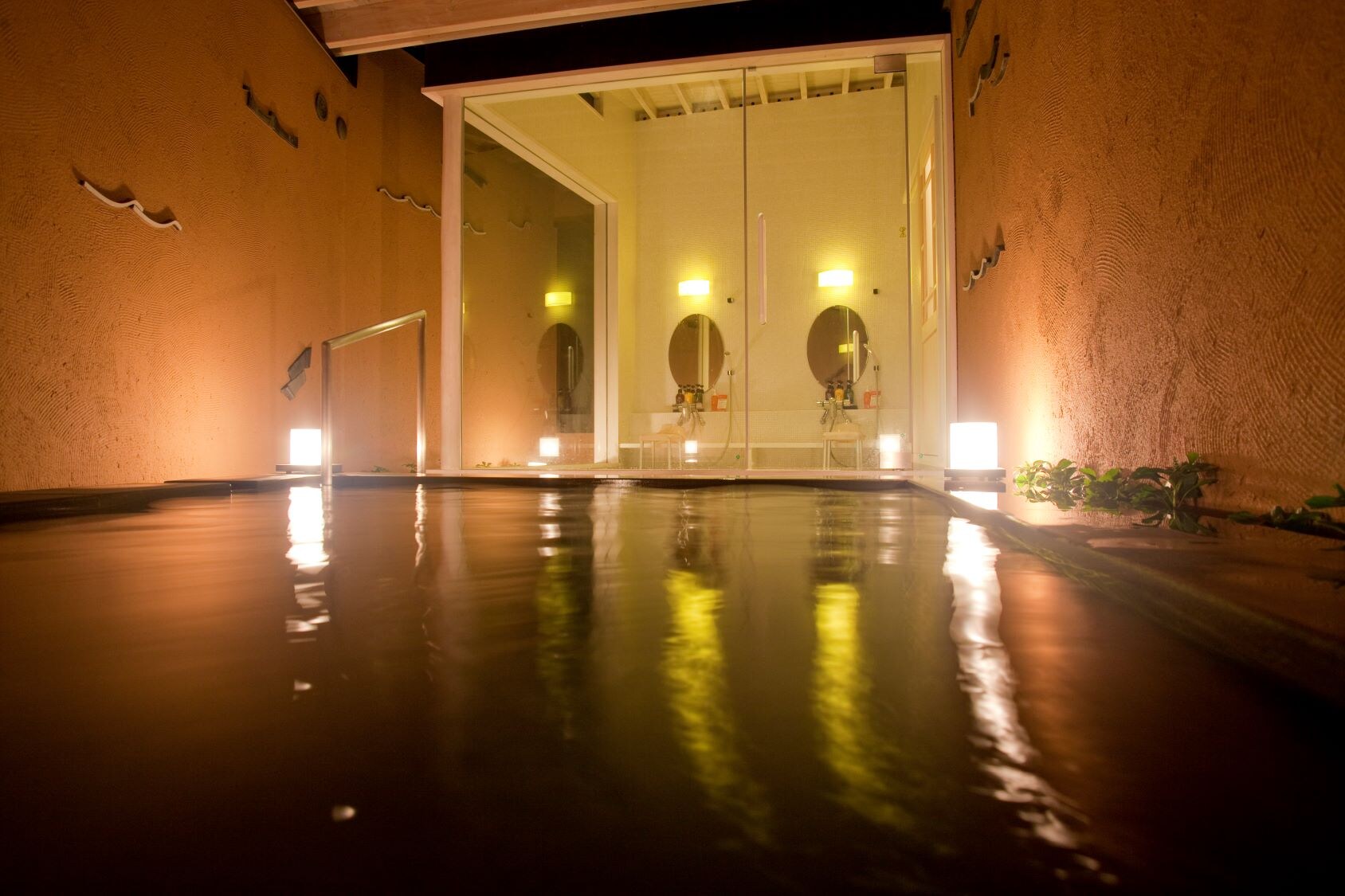 Private bath (Kurimachi stone)