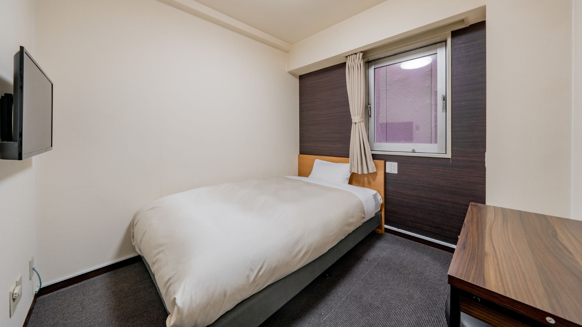 semi double room