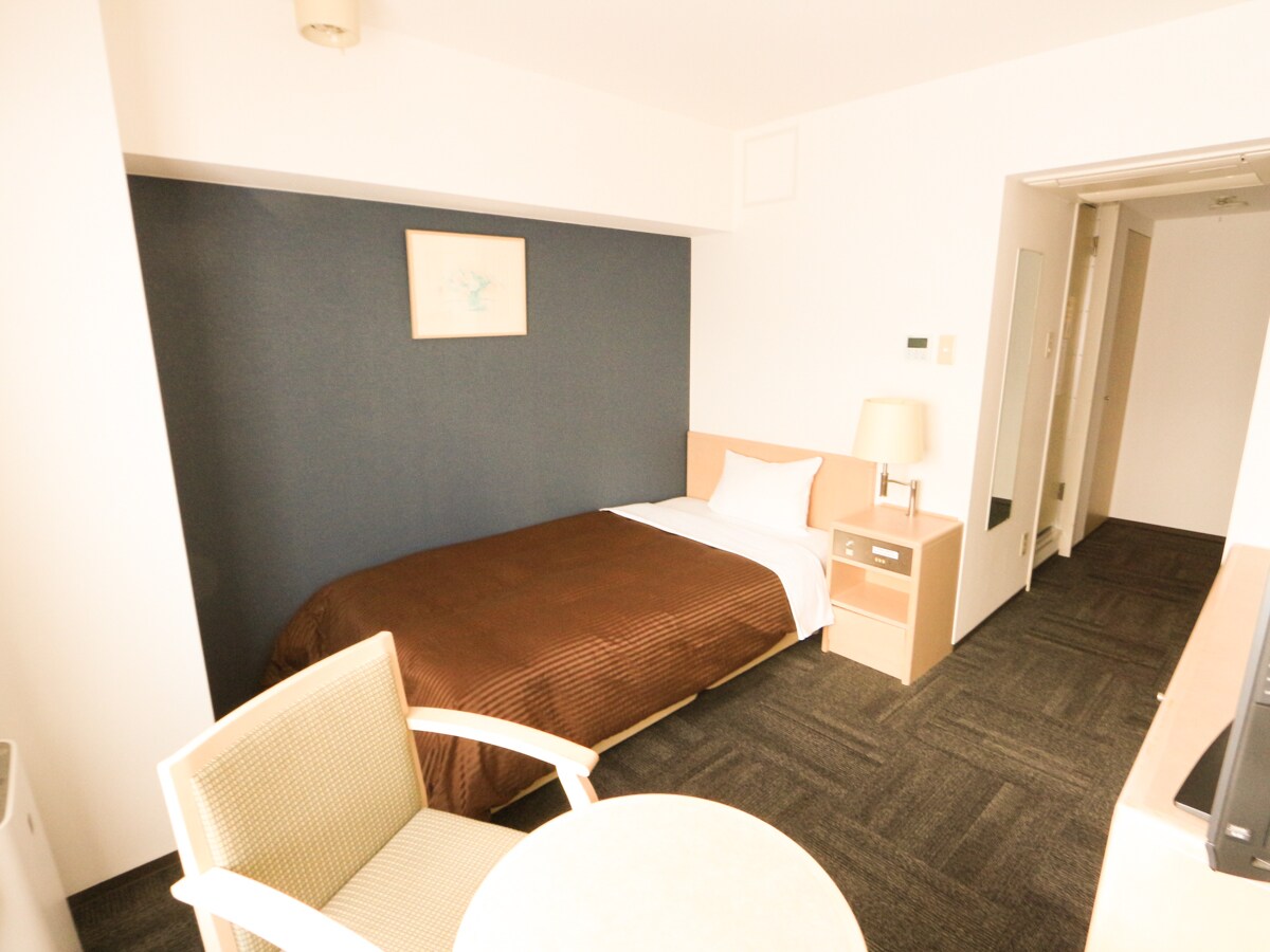 [Deluxe single room, non-smoking]
