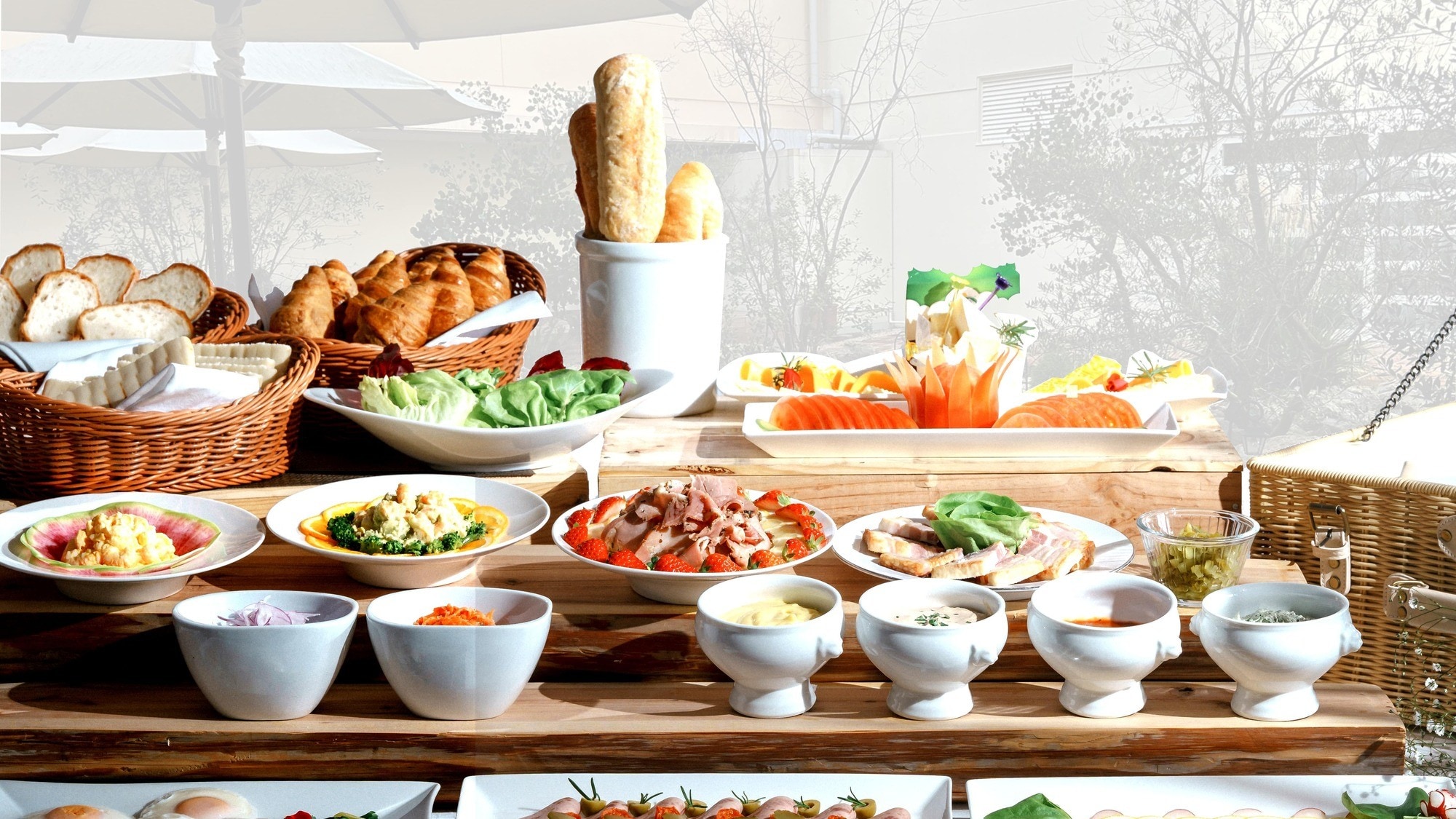 <Breakfast image> Enjoy a spectacular view of the Seto Inland Sea