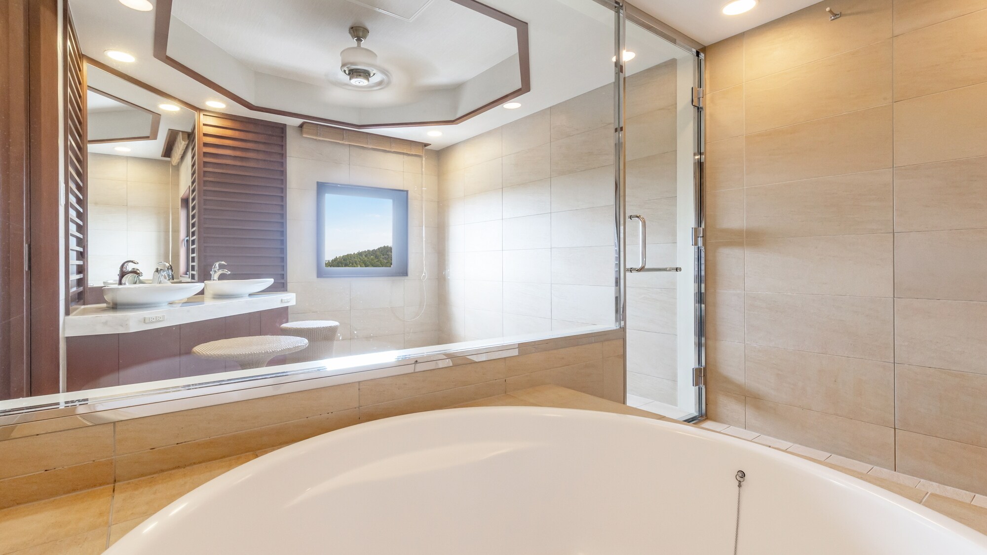 Suite Premium (Bebas Rokok)