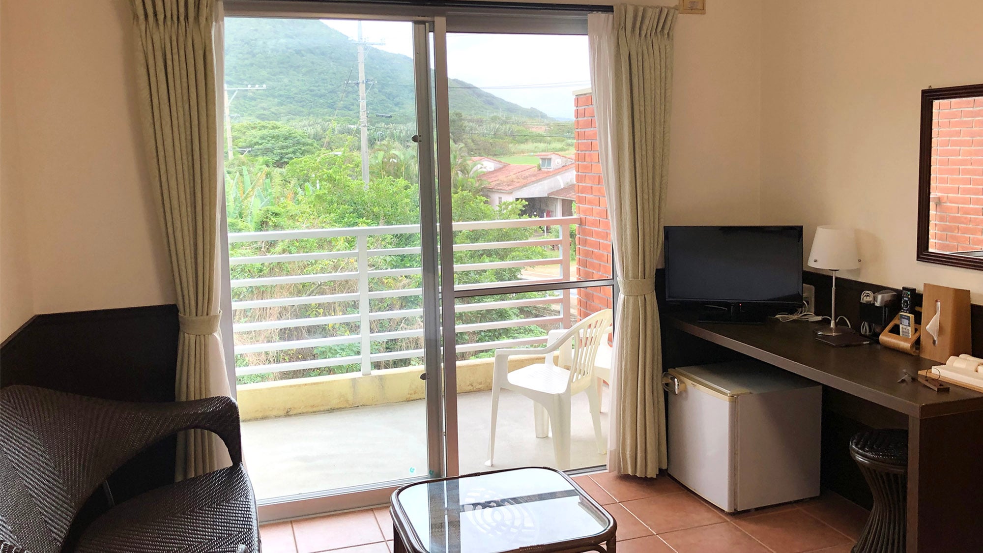 ・[客房] 您可以在房間裡一邊放鬆一邊欣賞自然景觀。