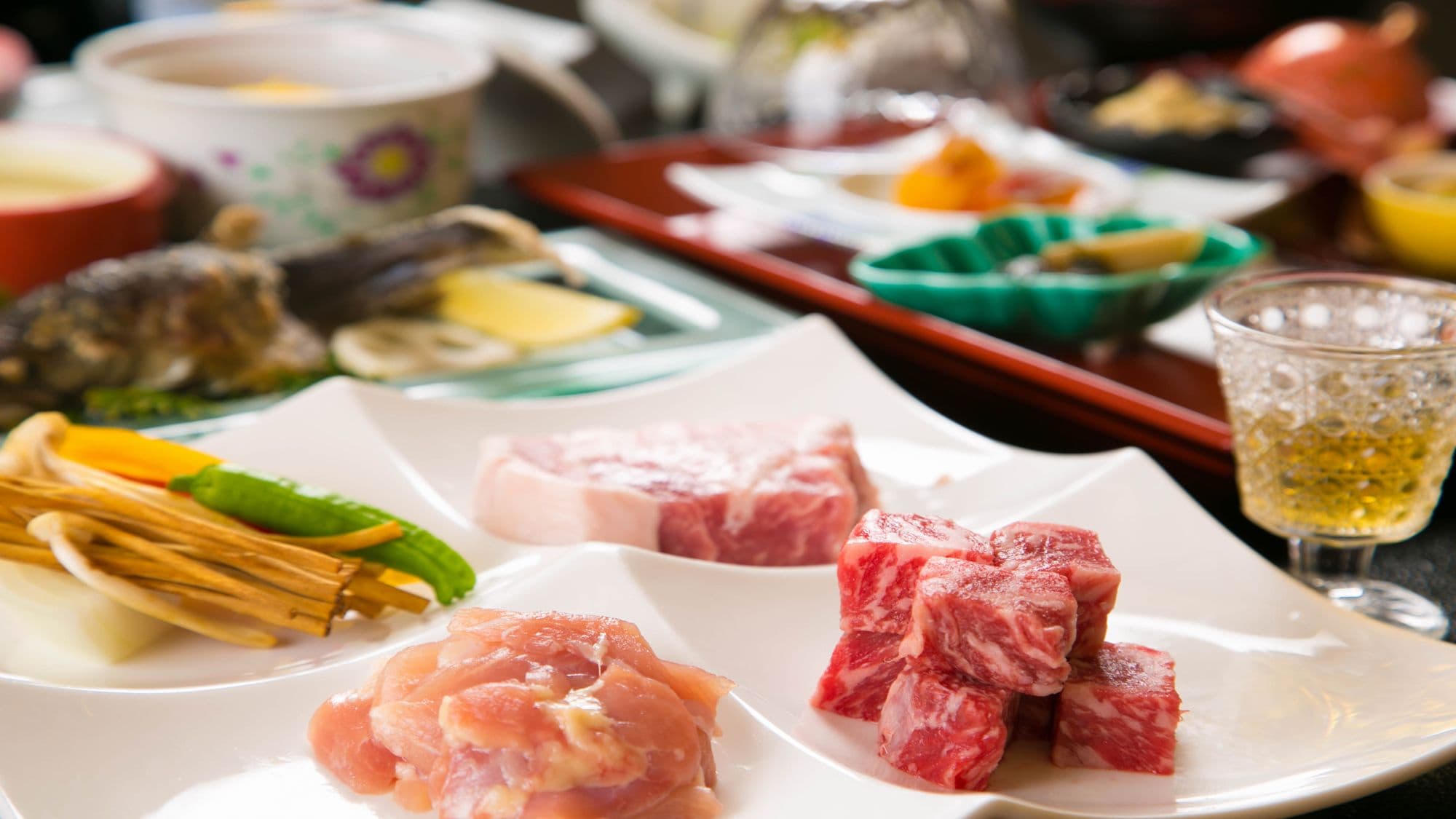 ■ Joshu beef, Joshu wheat pork, and Akagi chicken stone-grilled steak ■