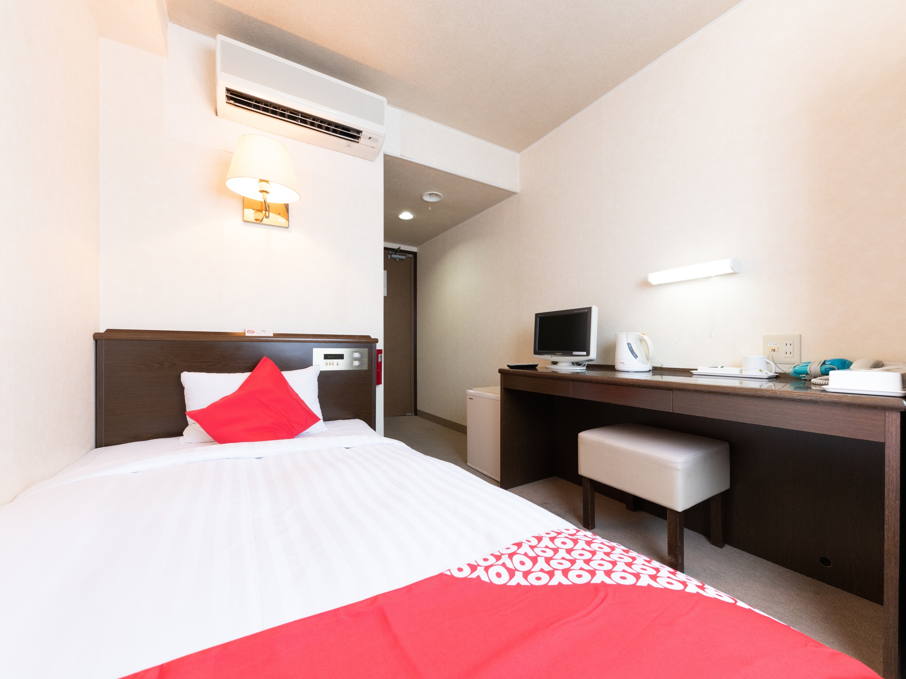 Single Room 1: A space where you can relax and unwind.