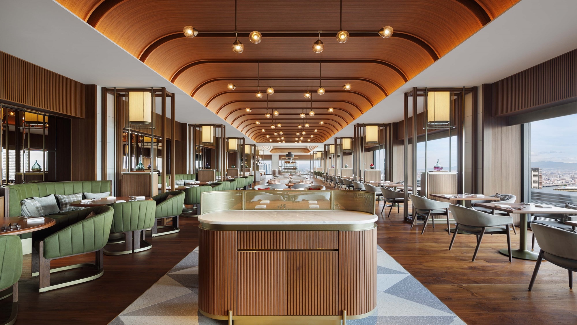 "THE-MOMENT GRILL & DINING" (lantai 29)