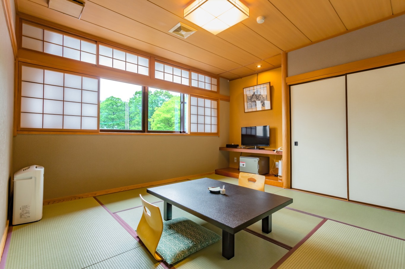 8 ruang tatami Jepang