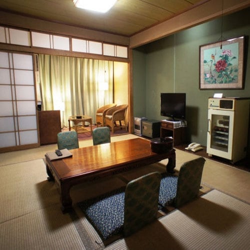 12 tatami Japanese style room OB [12 tatami Japanese style room]