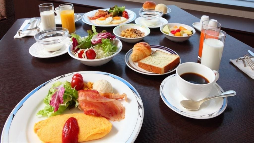 ■早餐 ■54楼 Sky Dining 256“星际之门” ■“早餐自助餐”