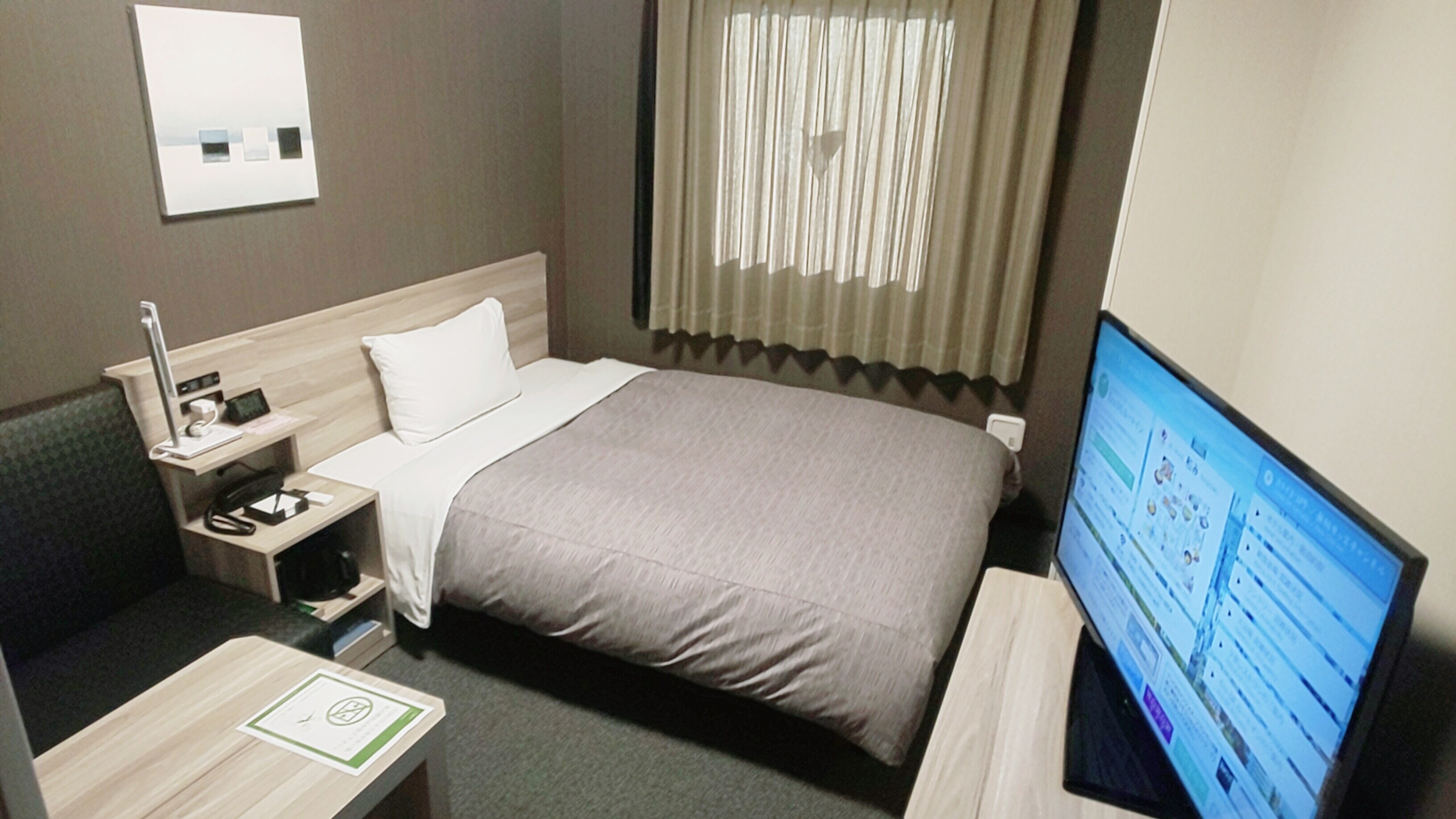 [Single room] Bed width 130 cm