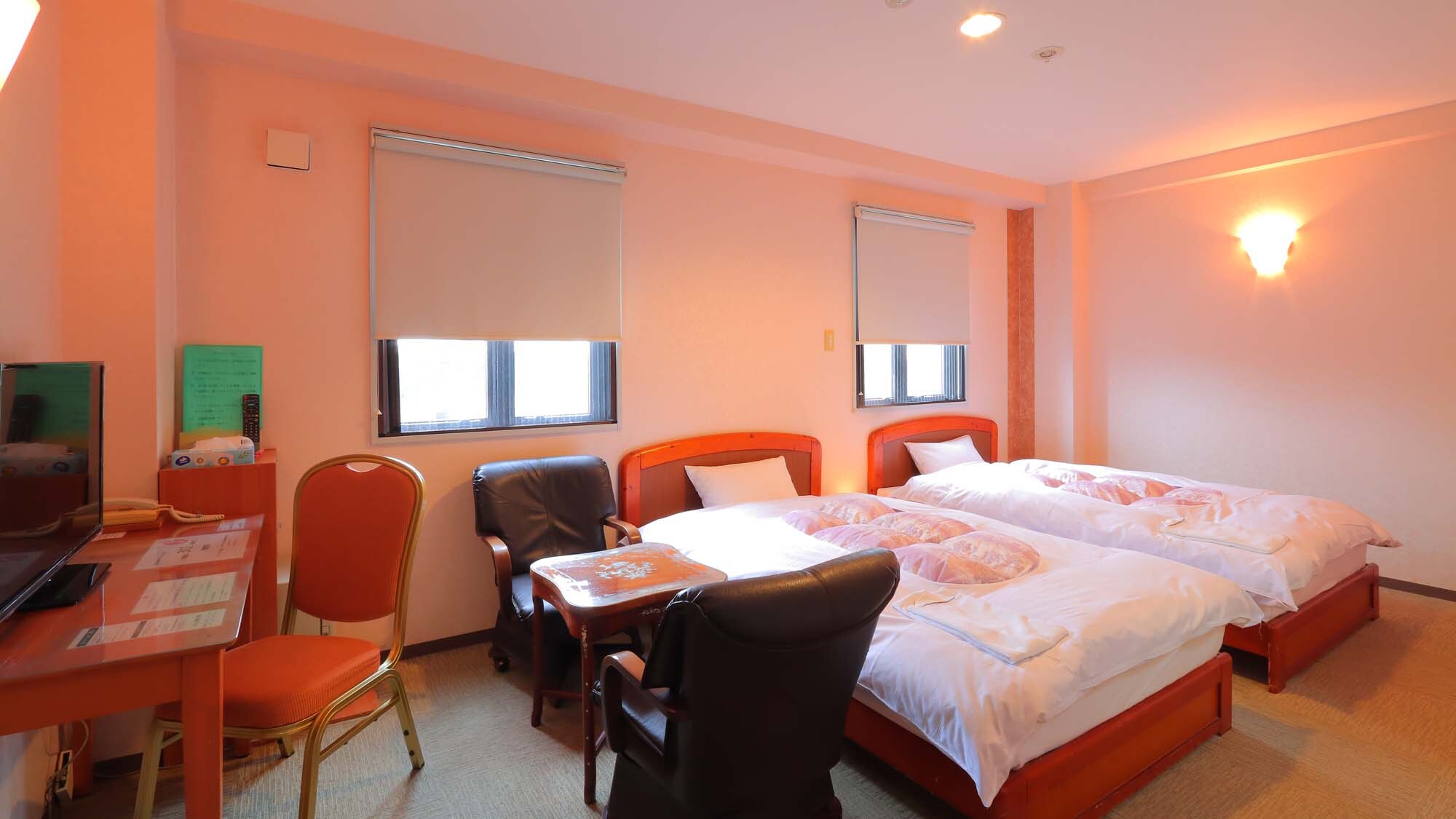 Western-style twin room