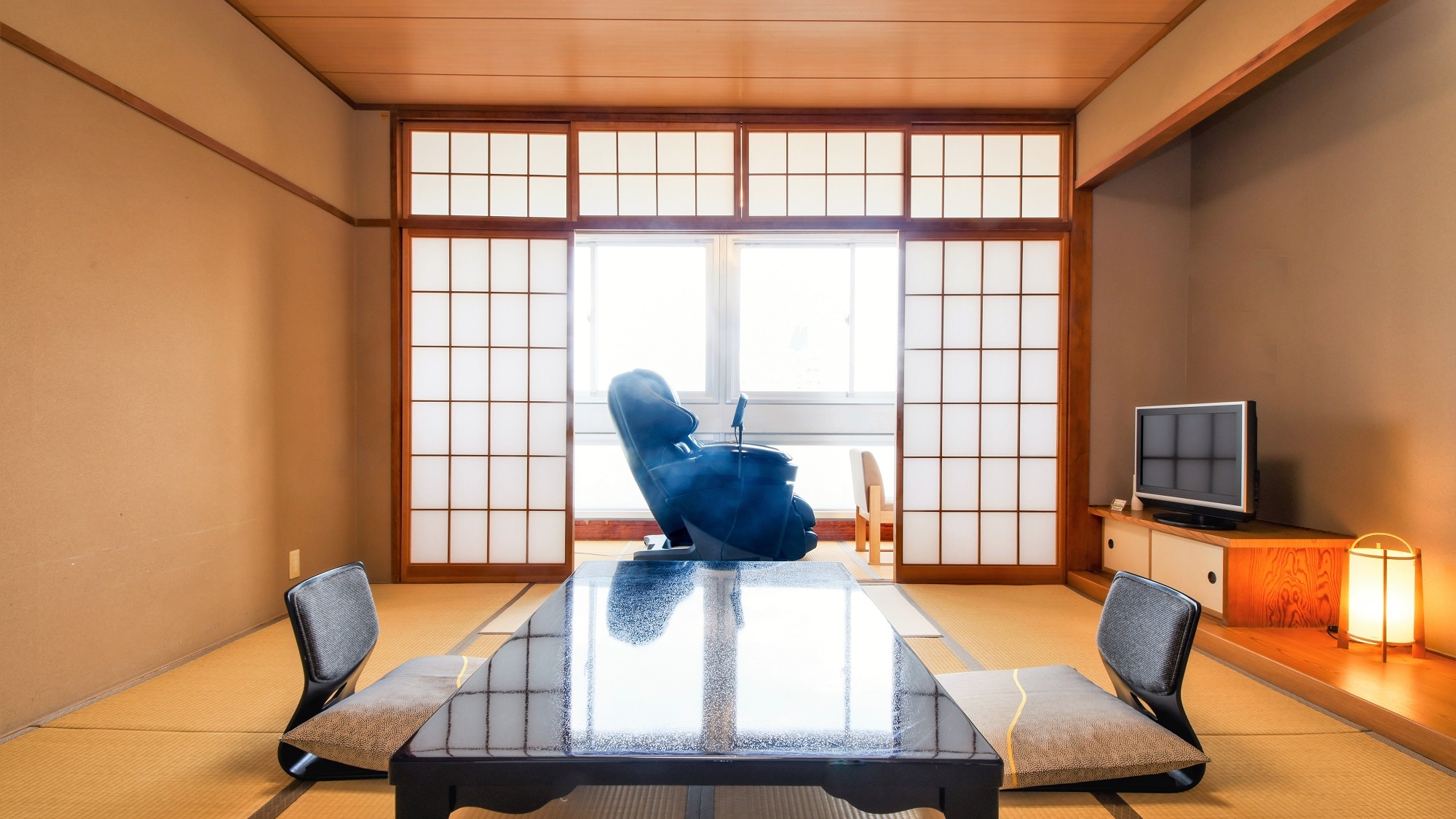[Standard Japanese-style room 10 tatami mats]